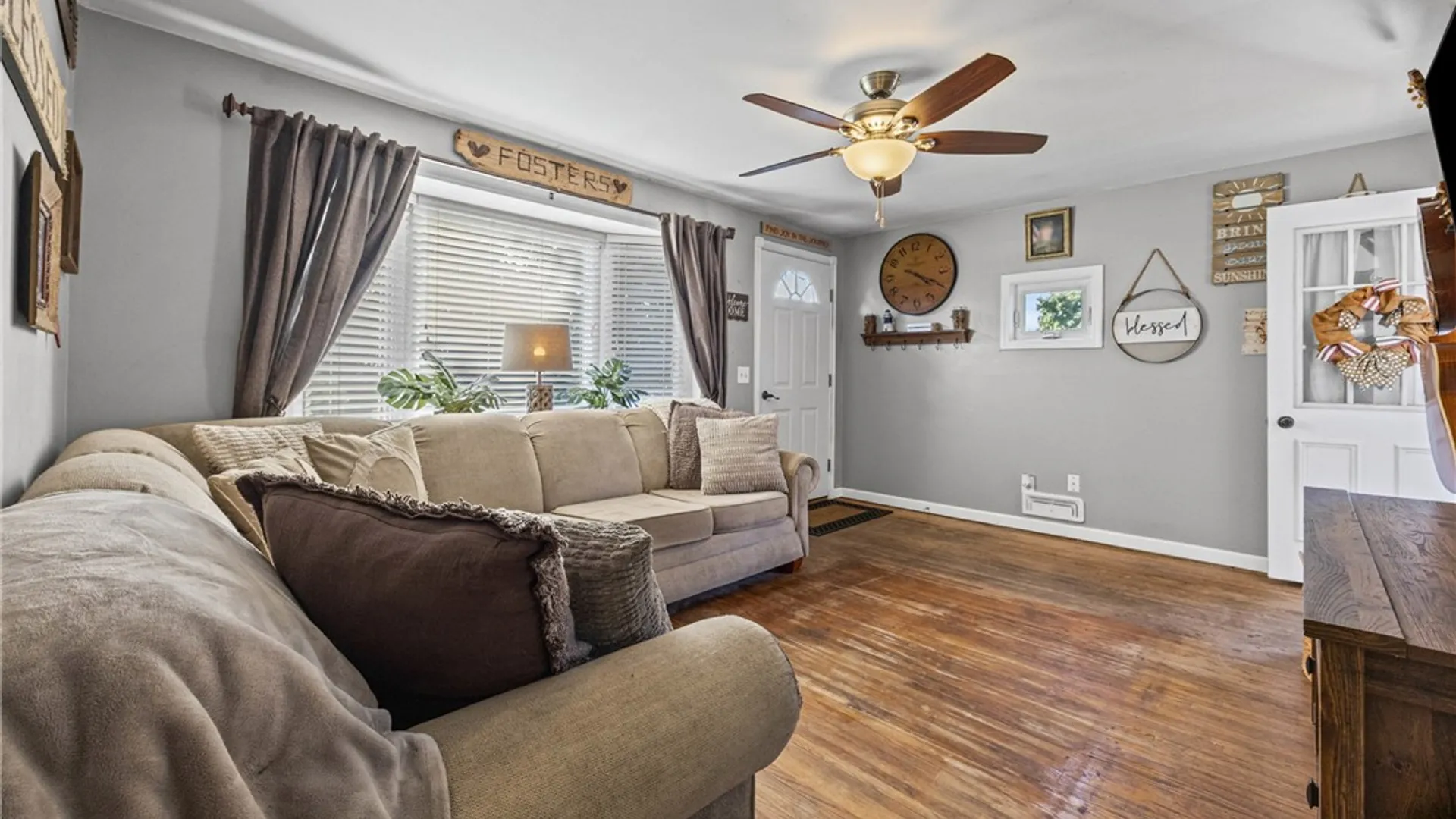 Property at 22 6th Avenue, Greece, NY 14612 14