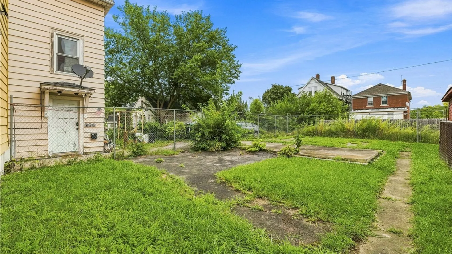 Property at 419 18th Street, Niagara Falls, NY 14303 4
