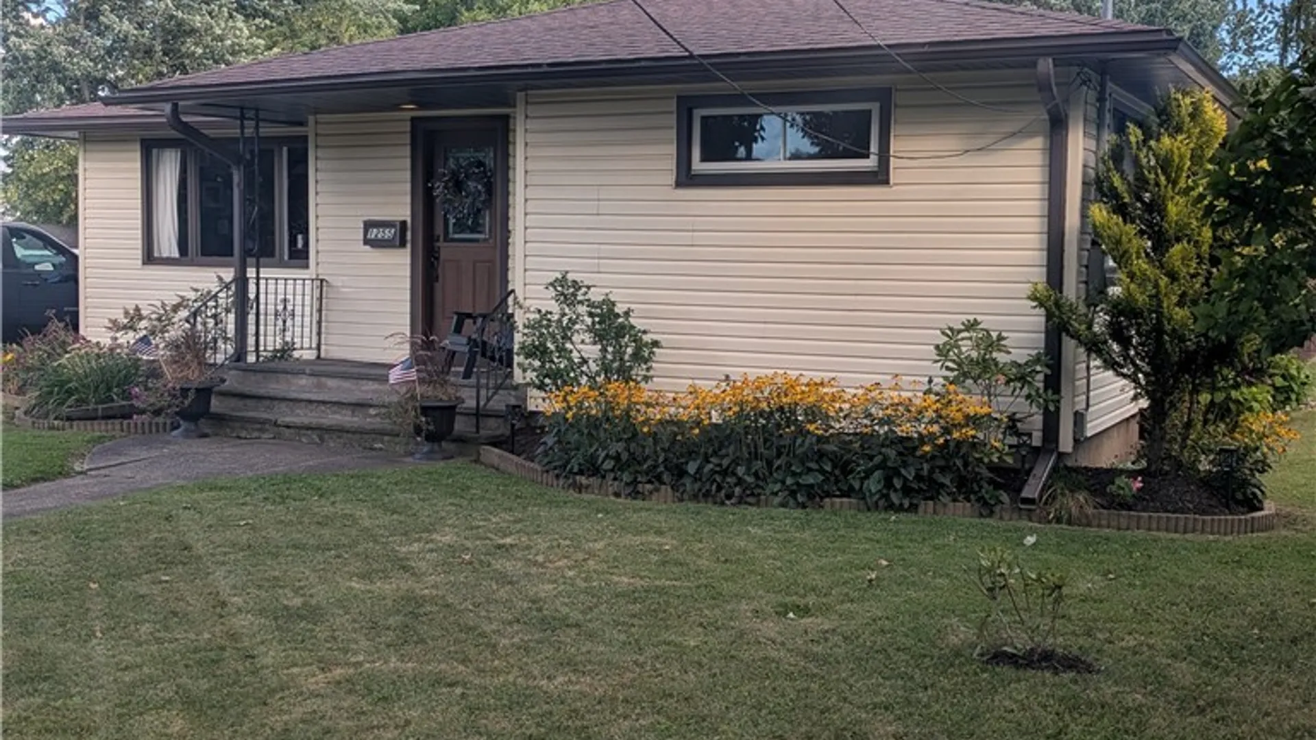 Property at 1255 Mohawk Street, Utica, NY 13501 4