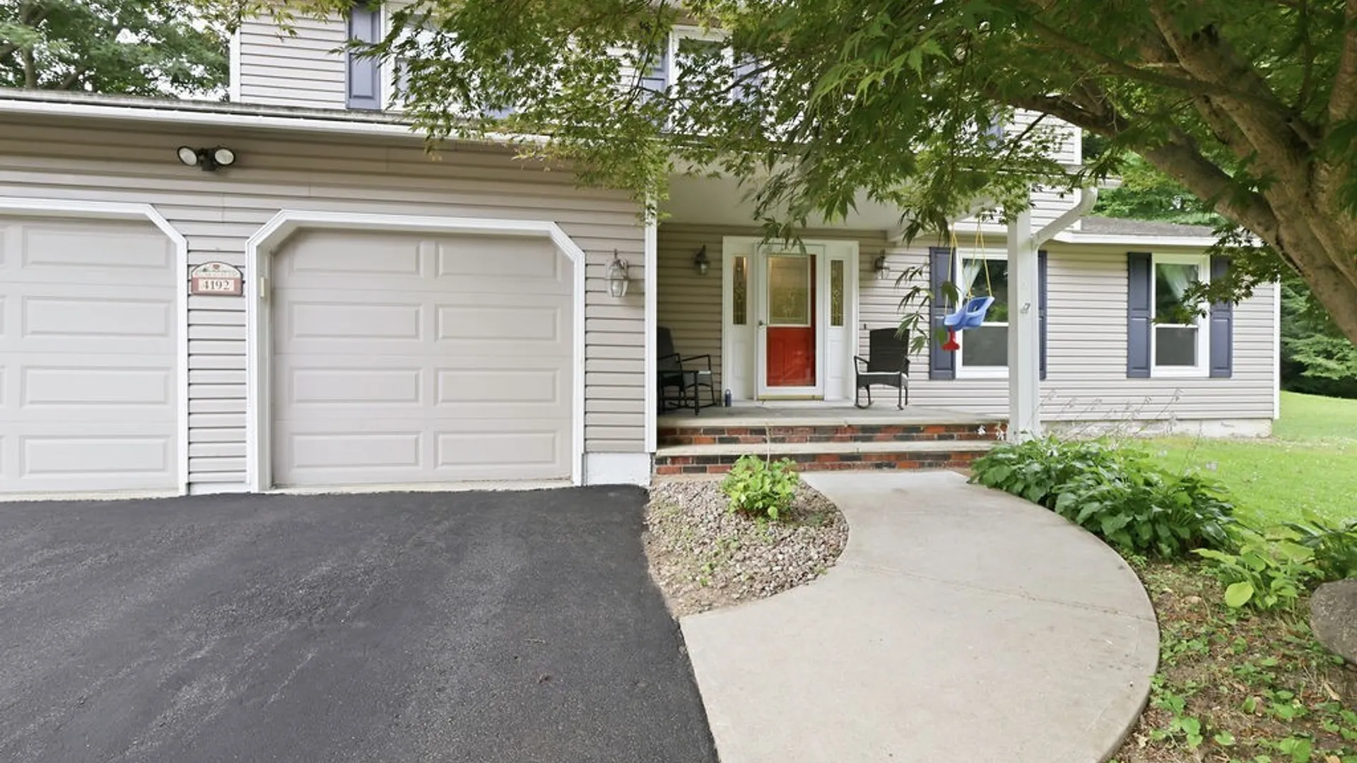 Property at 4192 Fireside Circle, Clay, NY 13090 5