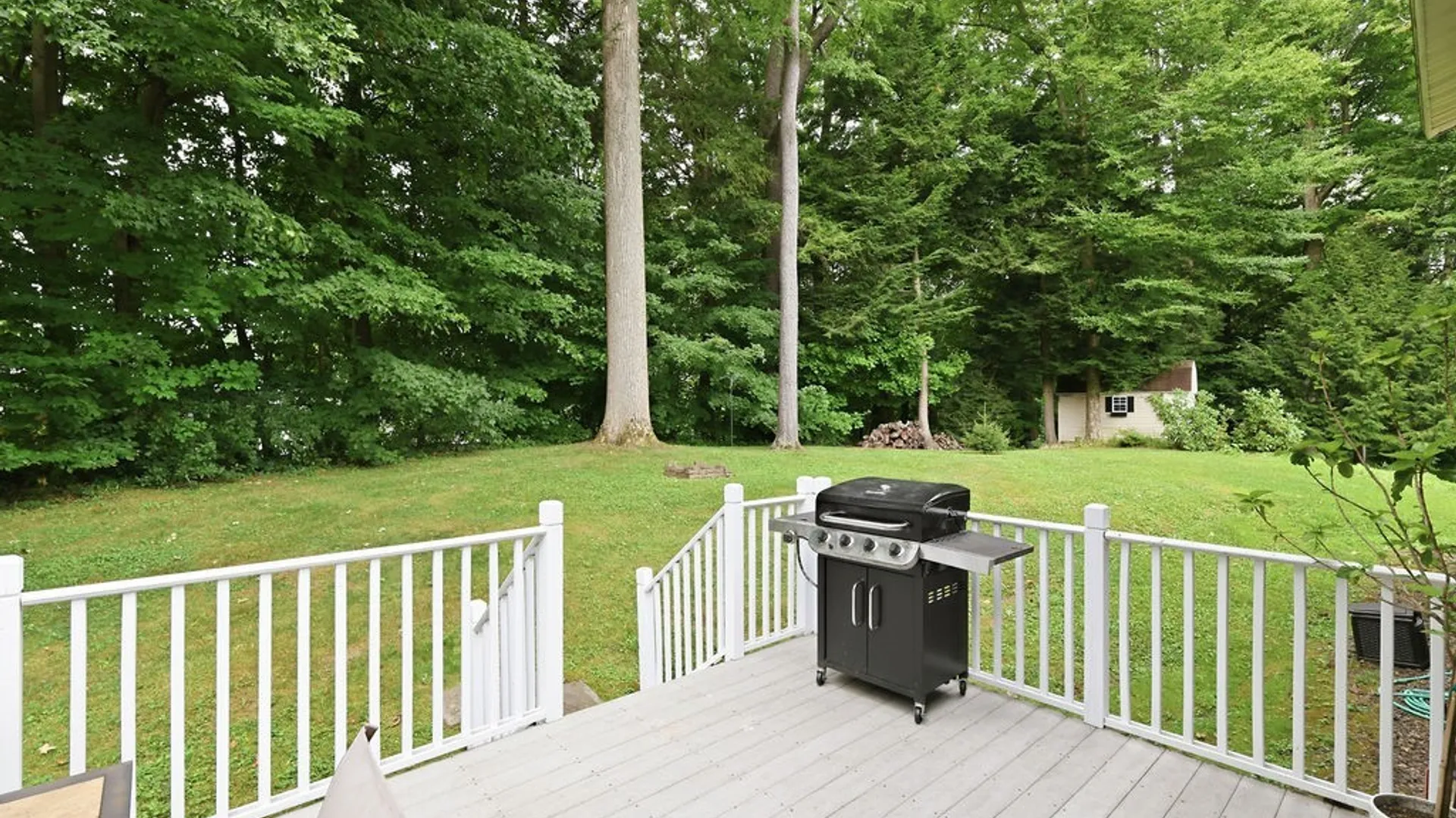 Property at 4192 Fireside Circle, Clay, NY 13090 8