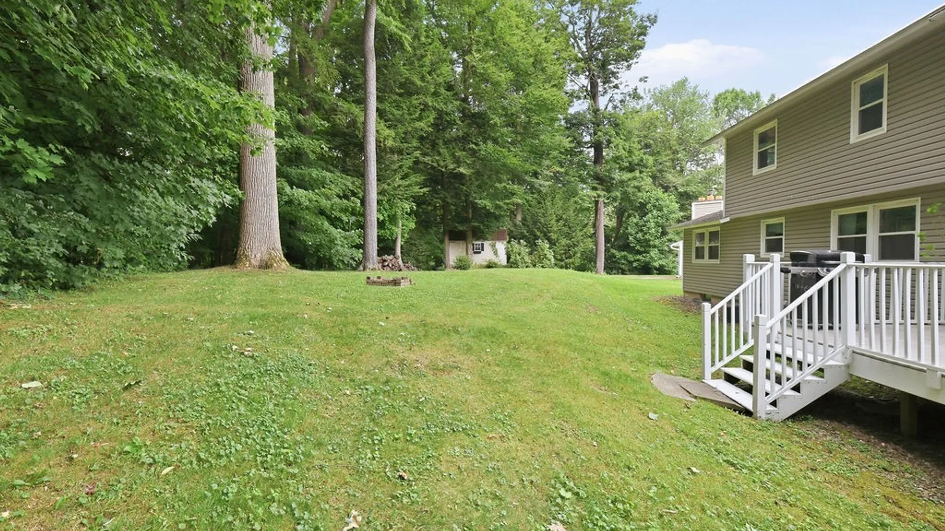 Property at 4192 Fireside Circle, Clay, NY 13090 9