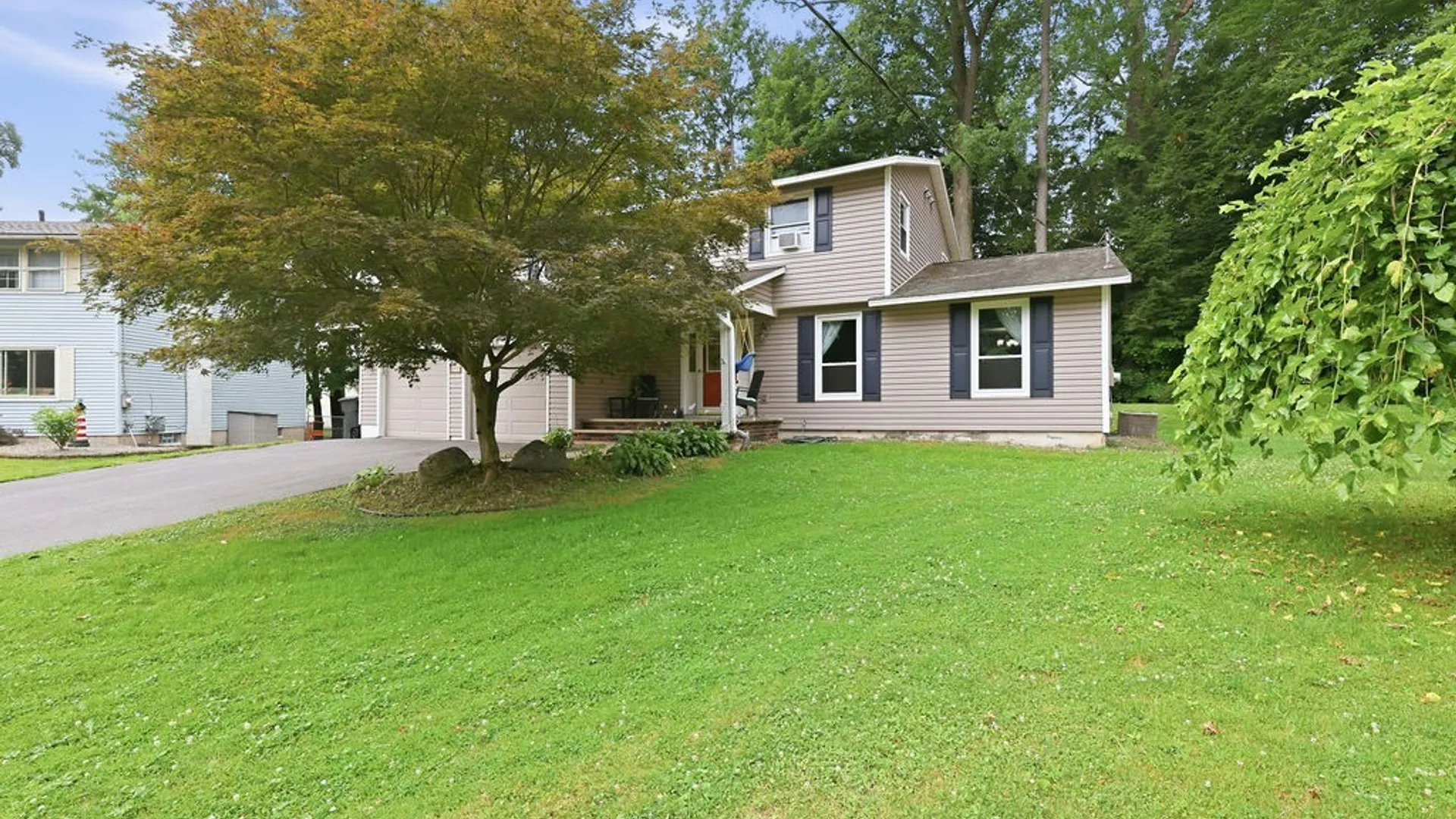 Property at 4192 Fireside Circle, Clay, NY 13090 10