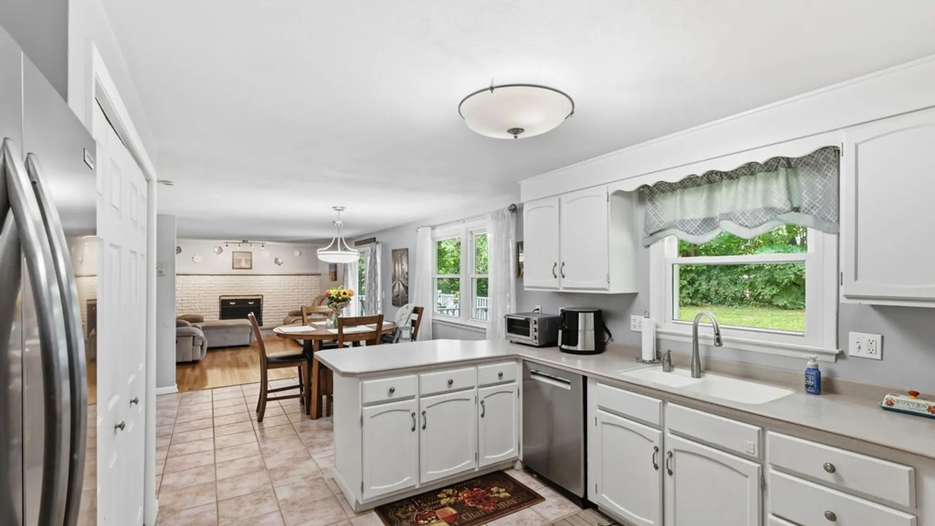 Property at 4192 Fireside Circle, Clay, NY 13090 21