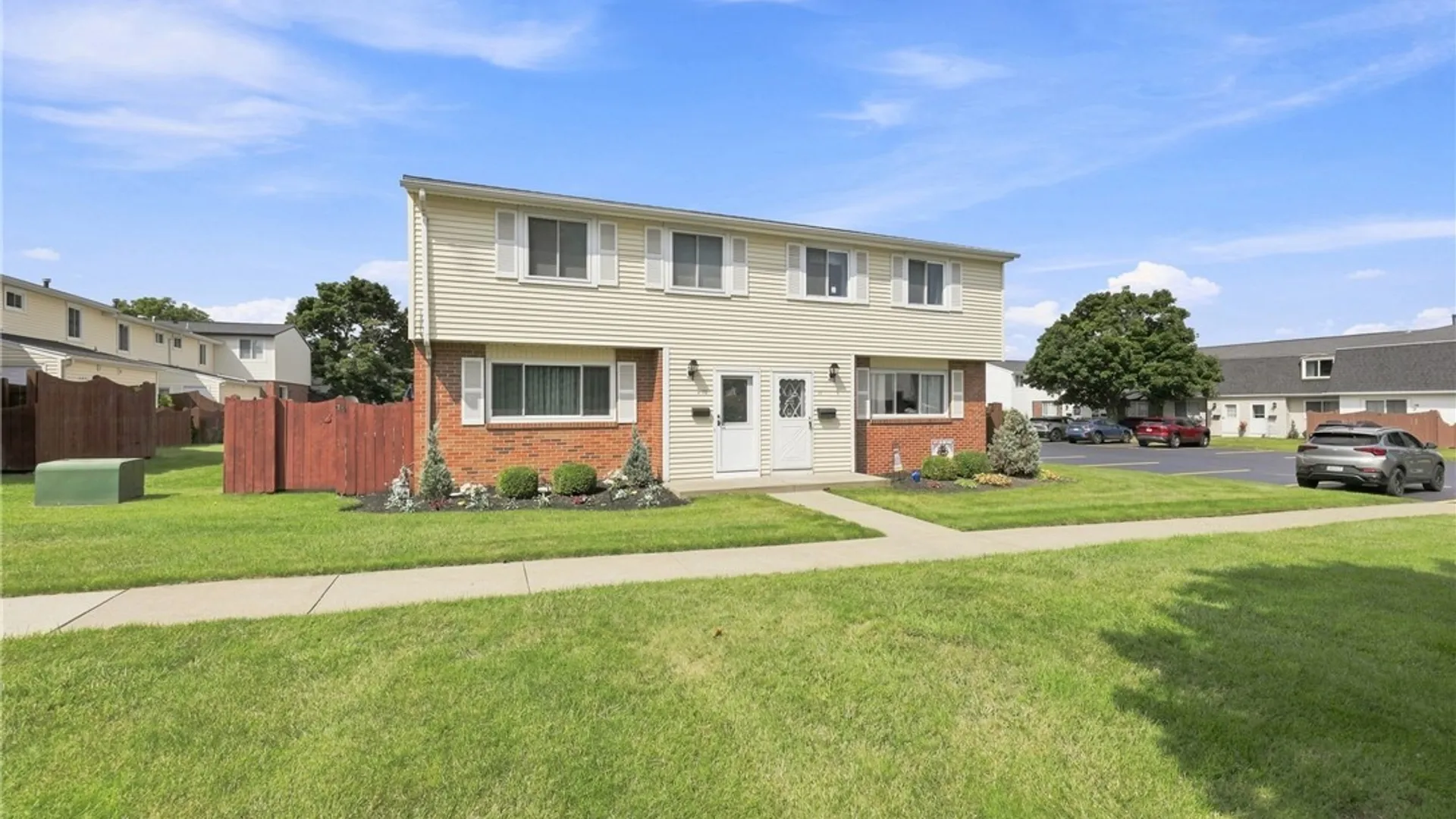 Property at 71 Parkview Court, Lancaster, NY 14086 3