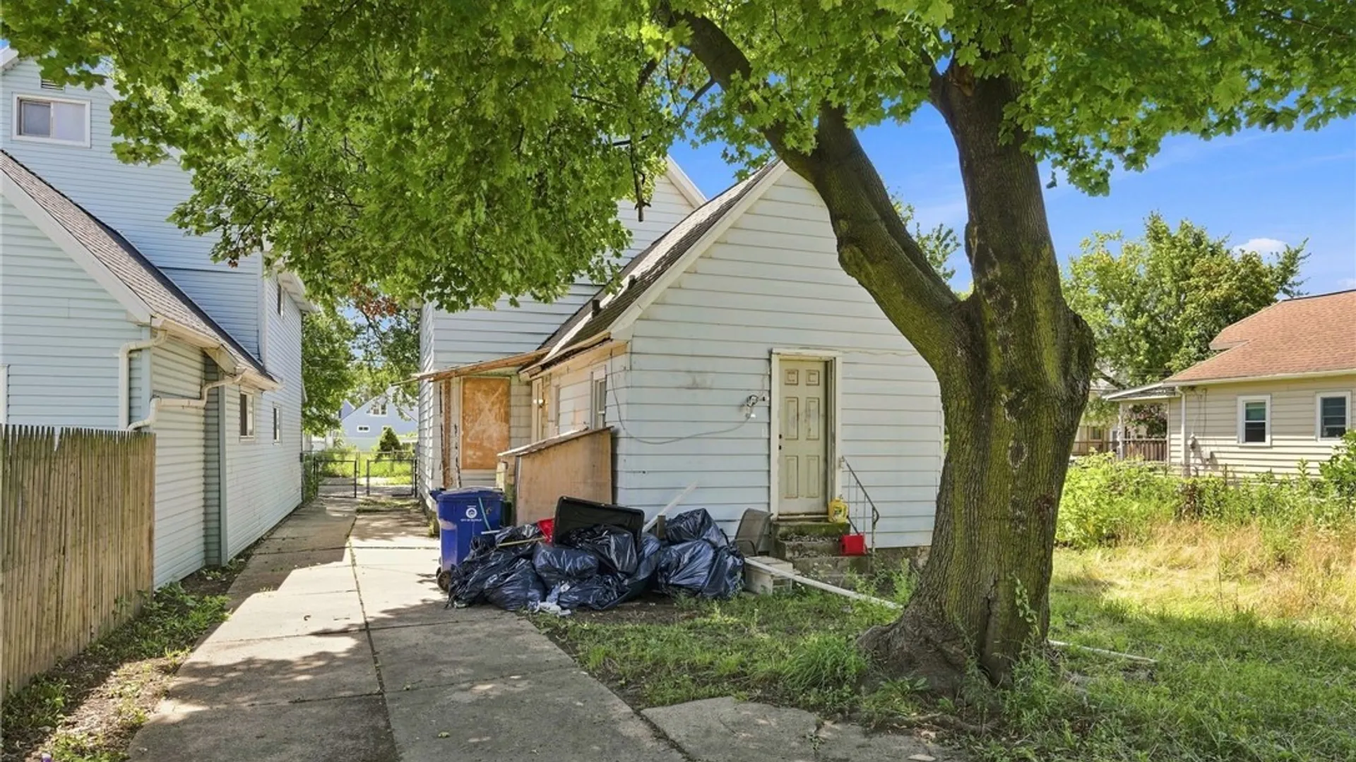 Property at 48 Sirret Street, Buffalo, NY 14220 4