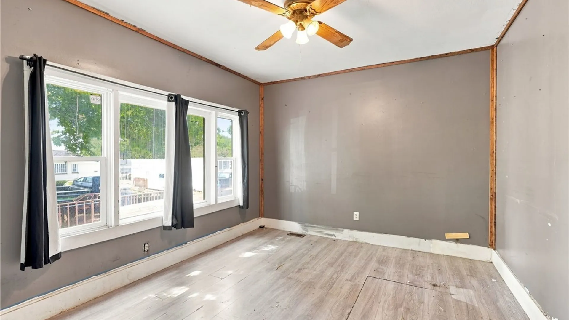 Property at 48 Sirret Street, Buffalo, NY 14220 8