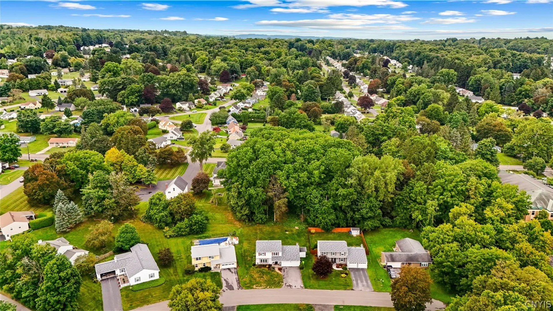 Property at 7 Bromwich Road, New Hartford, NY 13413 12