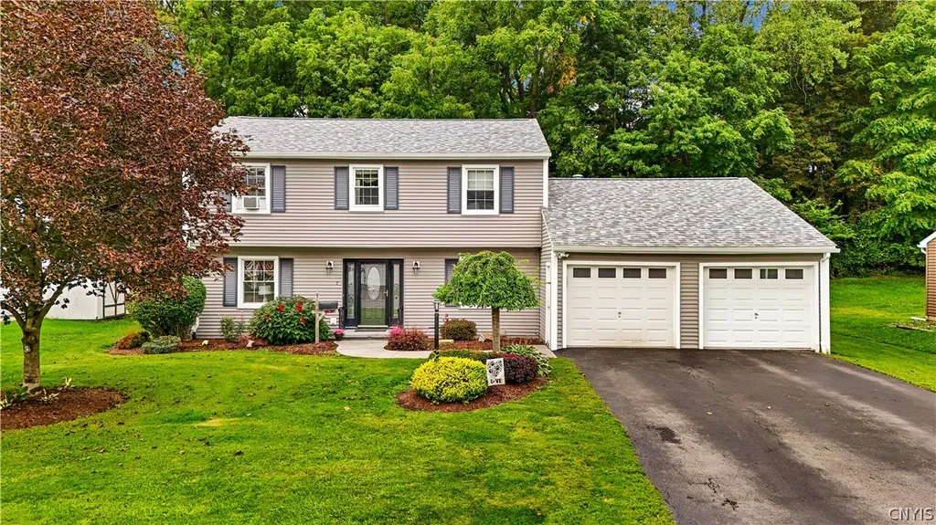 Property at 7 Bromwich Road, New Hartford, NY 13413