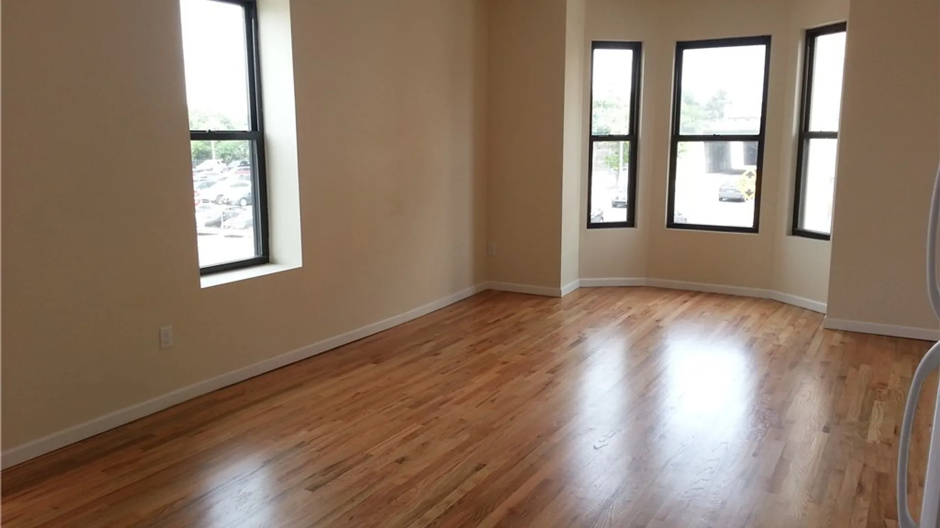 Property at 221 Herald Place, Syracuse, NY 13202 23