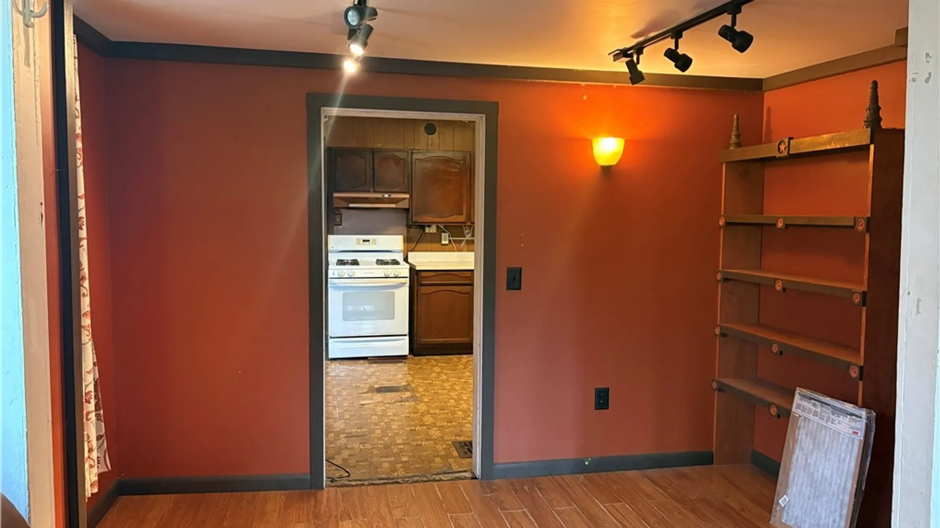 Property at 242 E 9th Street, Oswego, NY 13126 12
