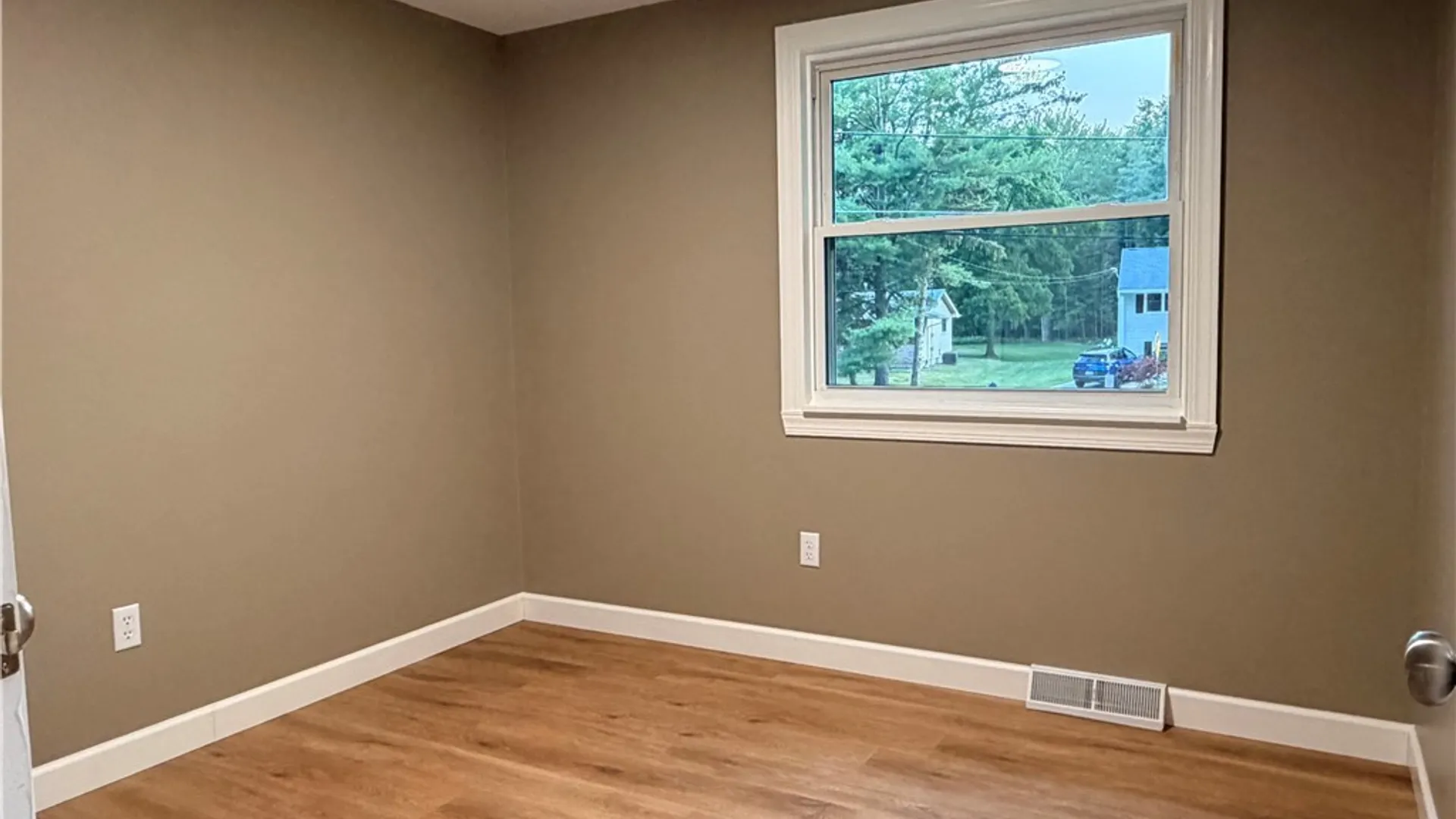 Property at 4890 Bussendorfer Road, Orchard Park, NY 14127 12