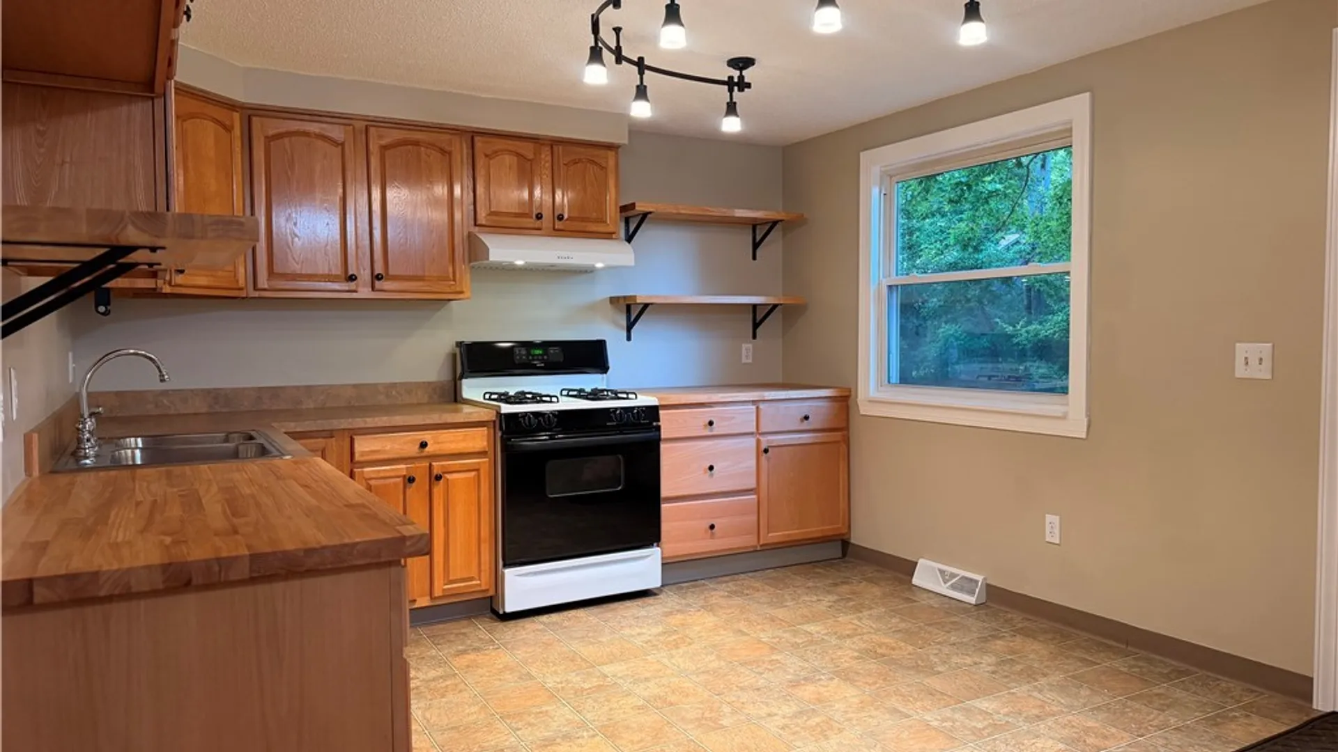 Property at 4890 Bussendorfer Road, Orchard Park, NY 14127 32