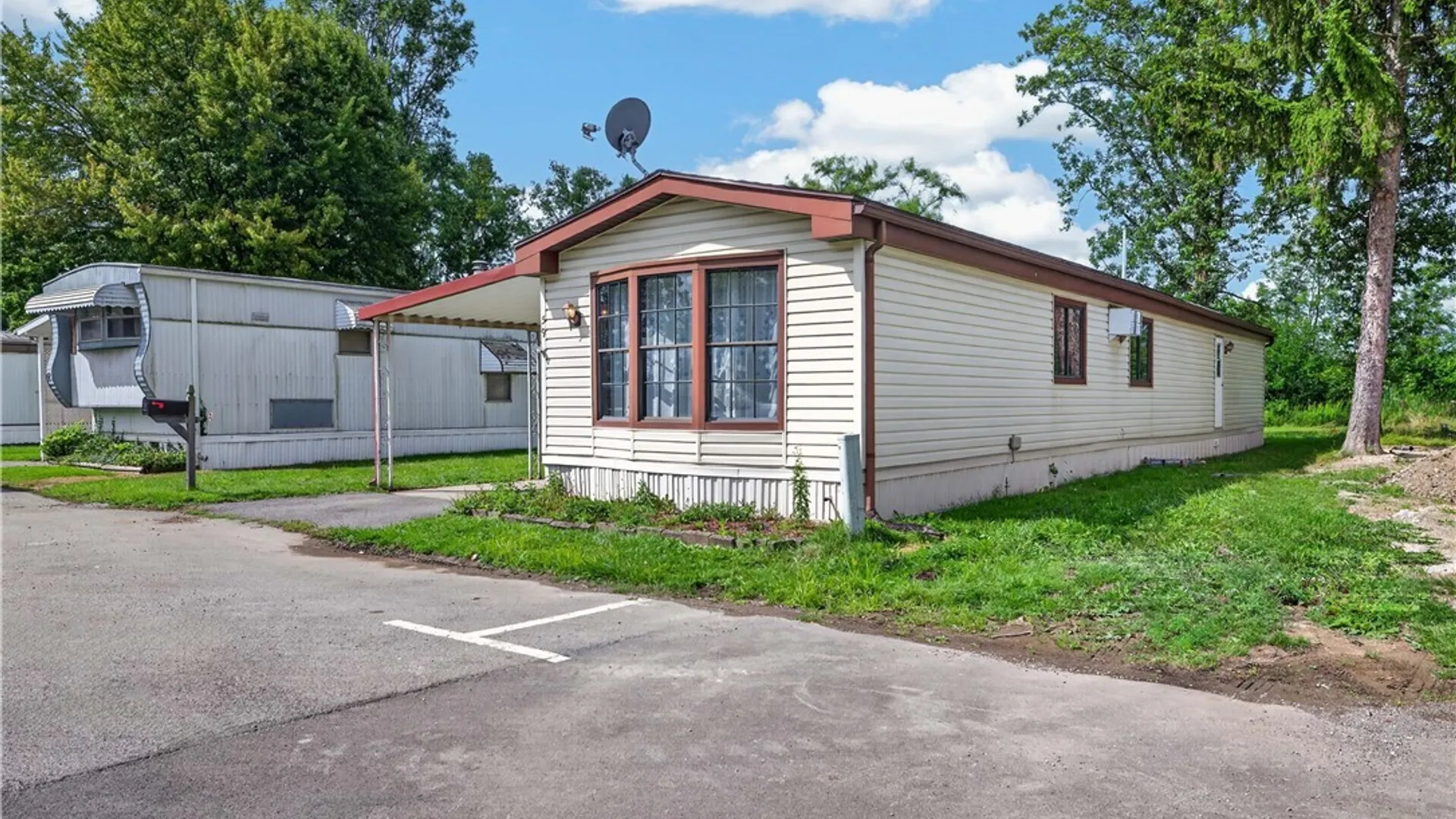 Property at 59 Annamarie, Cheektowaga, NY 14225 3