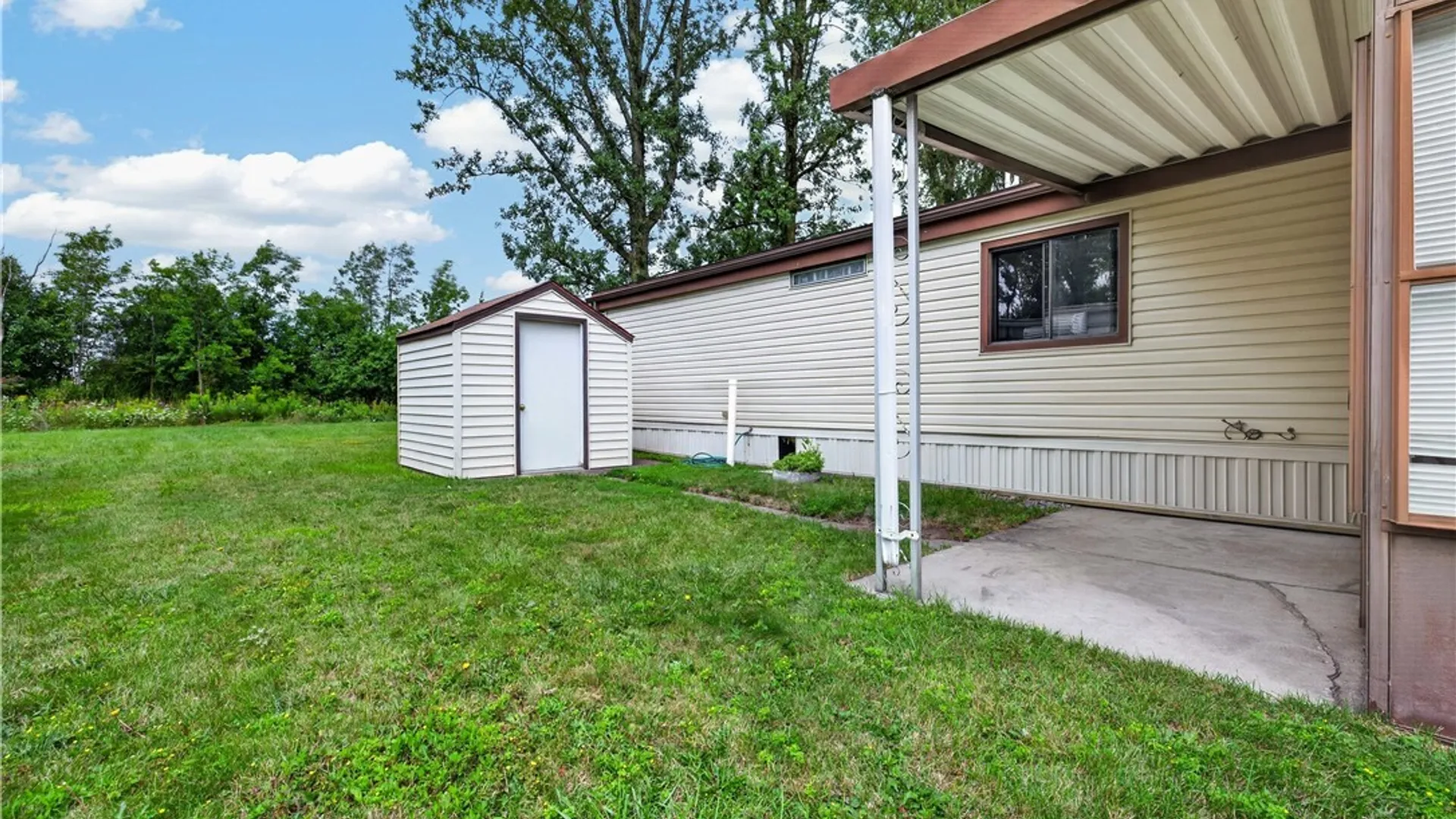 Property at 59 Annamarie, Cheektowaga, NY 14225 4