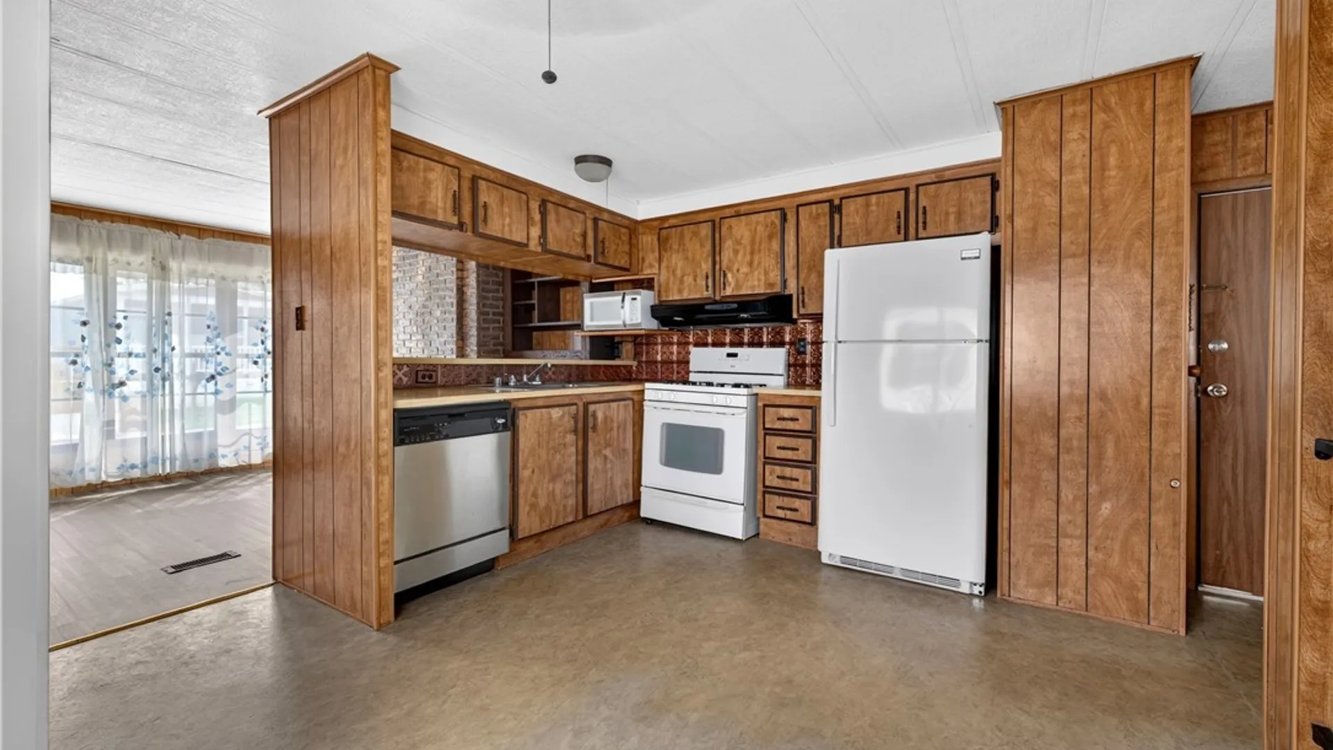 Property at 59 Annamarie, Cheektowaga, NY 14225 11