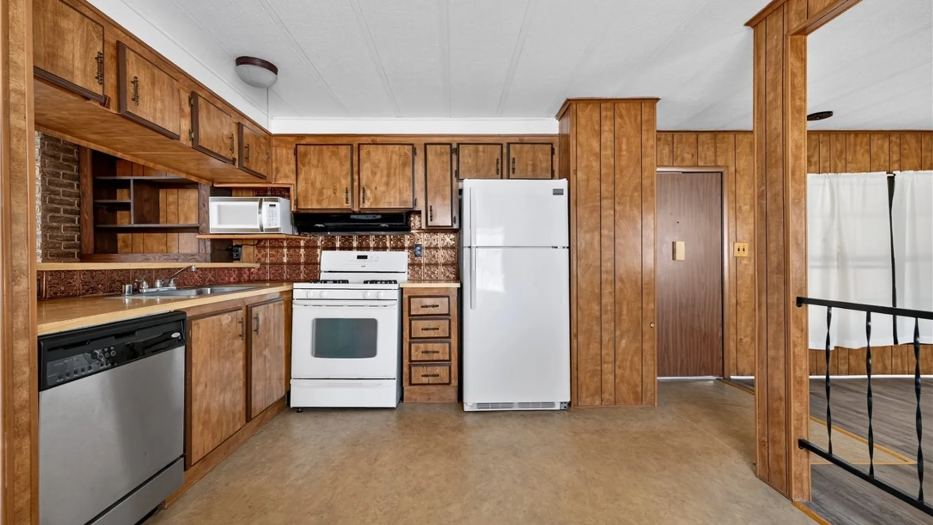 Property at 59 Annamarie, Cheektowaga, NY 14225 13