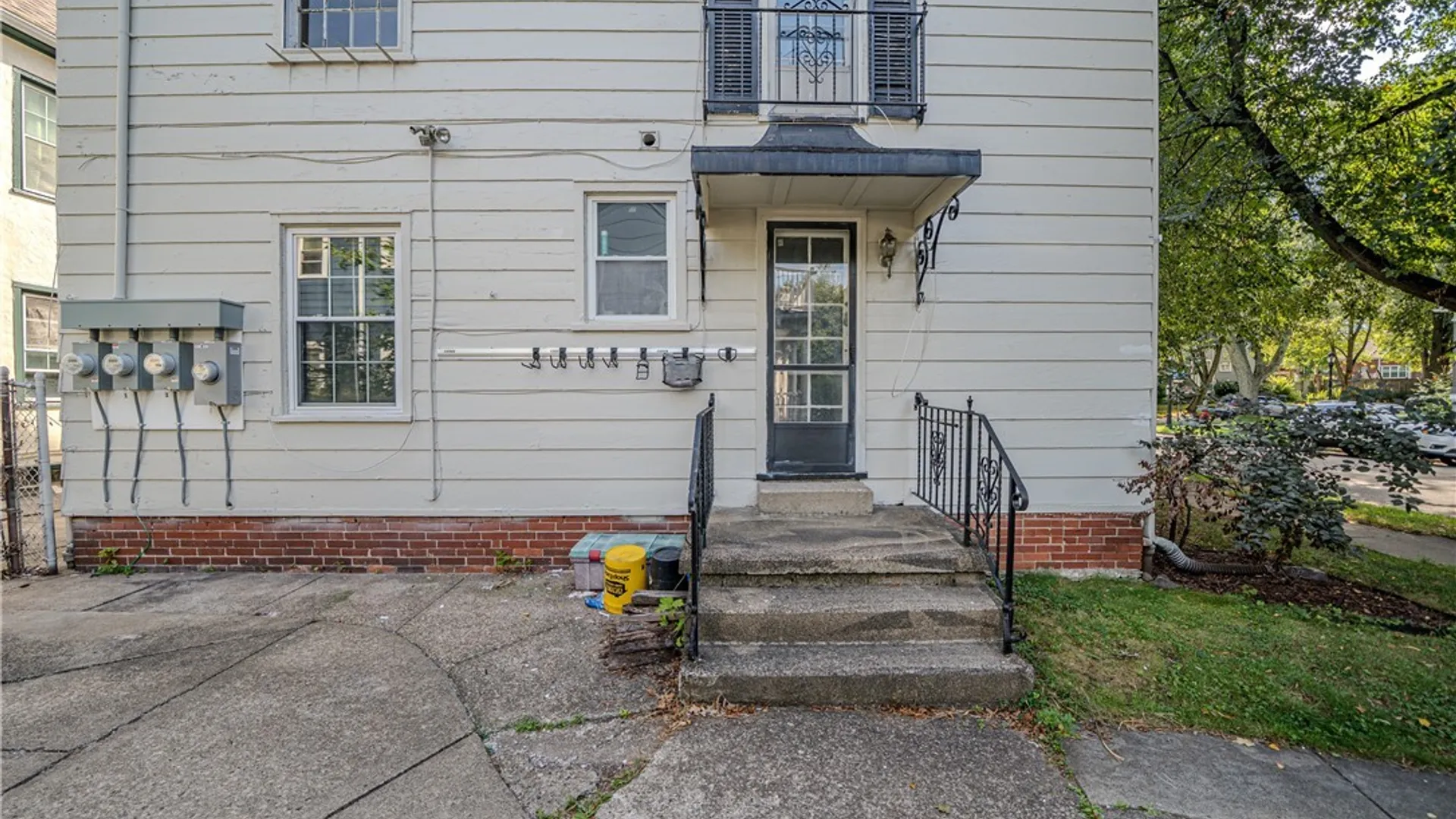Property at 346 Woodward Avenue, Buffalo, NY 14214 4