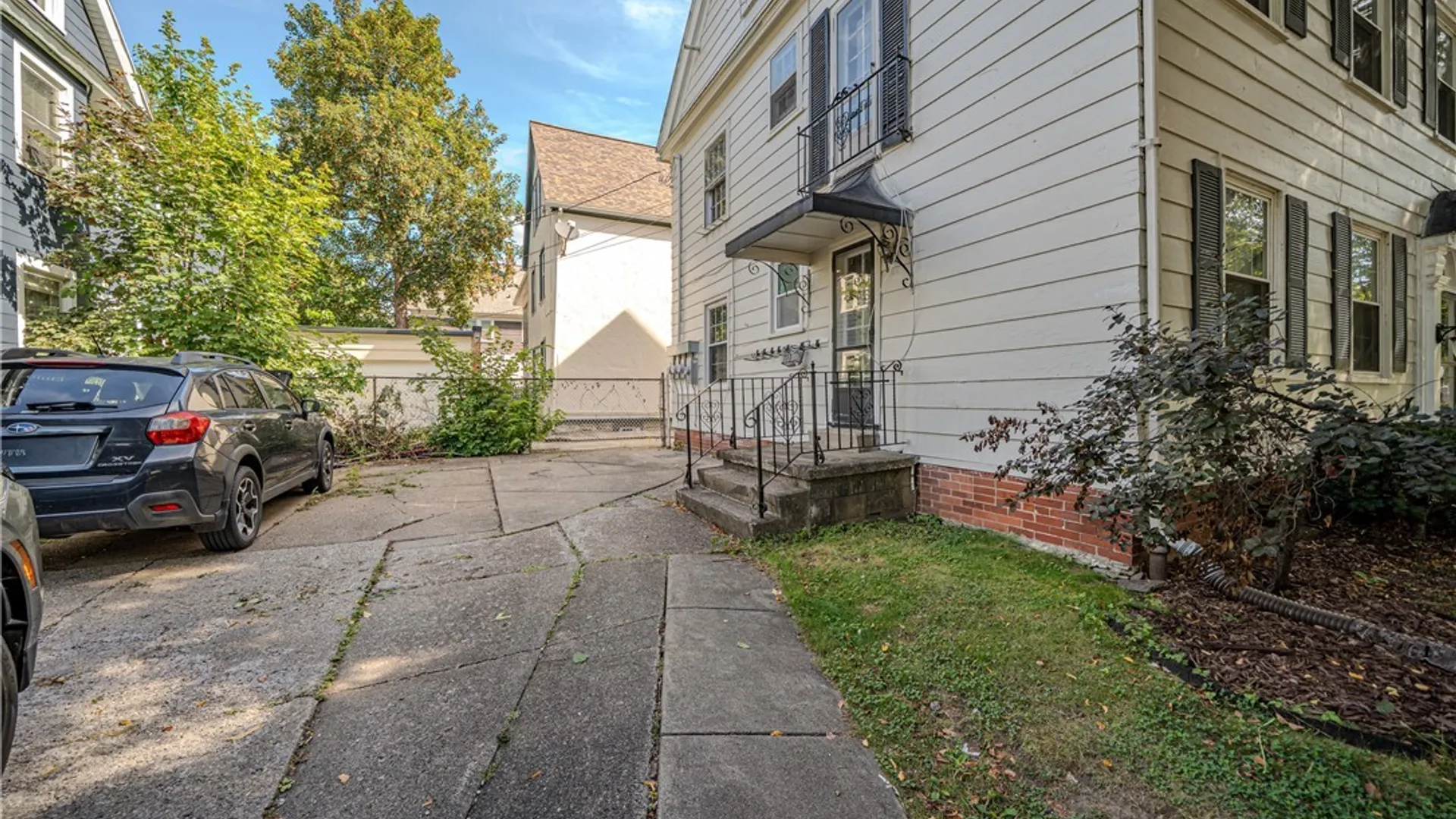 Property at 346 Woodward Avenue, Buffalo, NY 14214 5