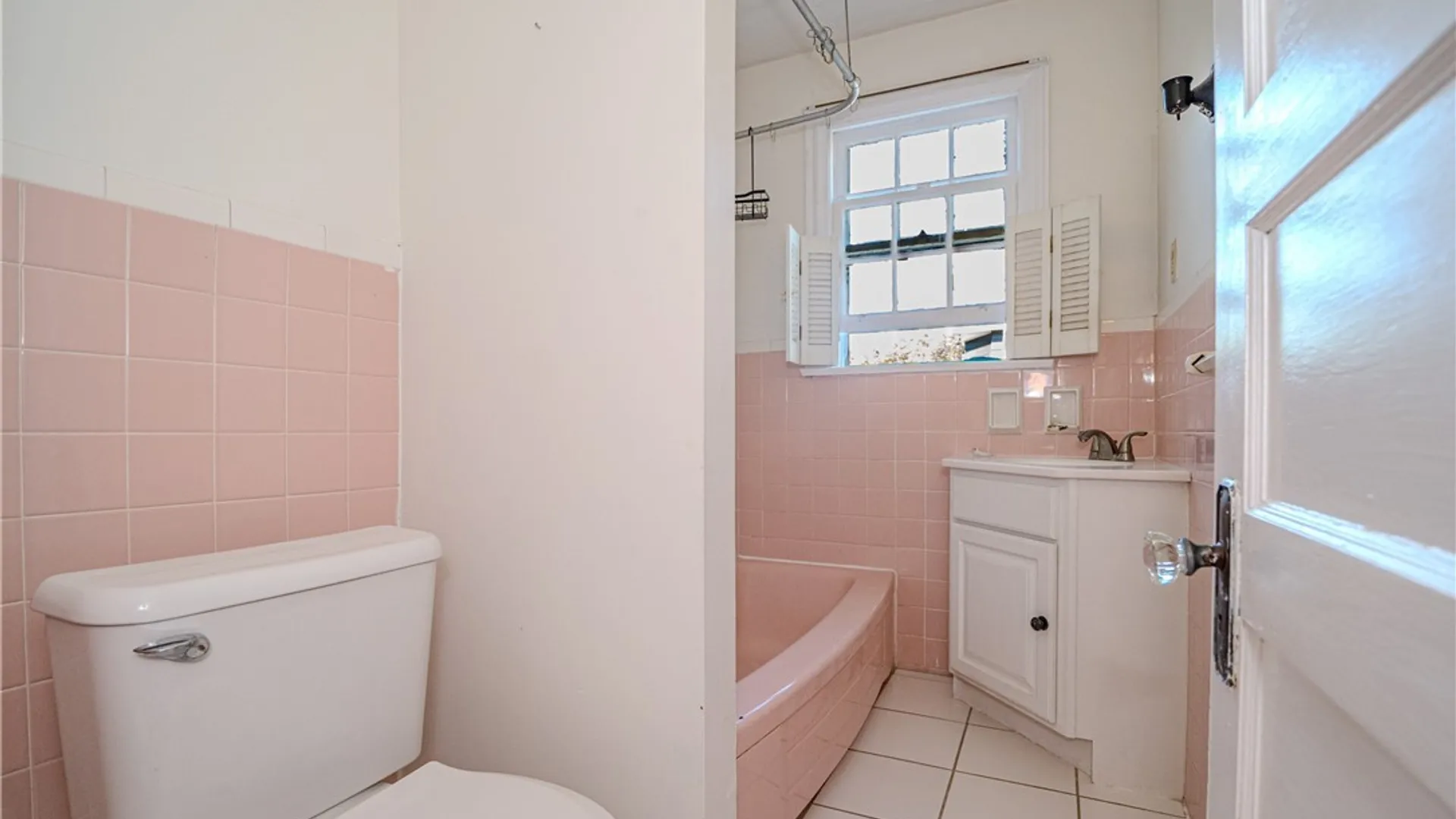 Property at 346 Woodward Avenue, Buffalo, NY 14214 28