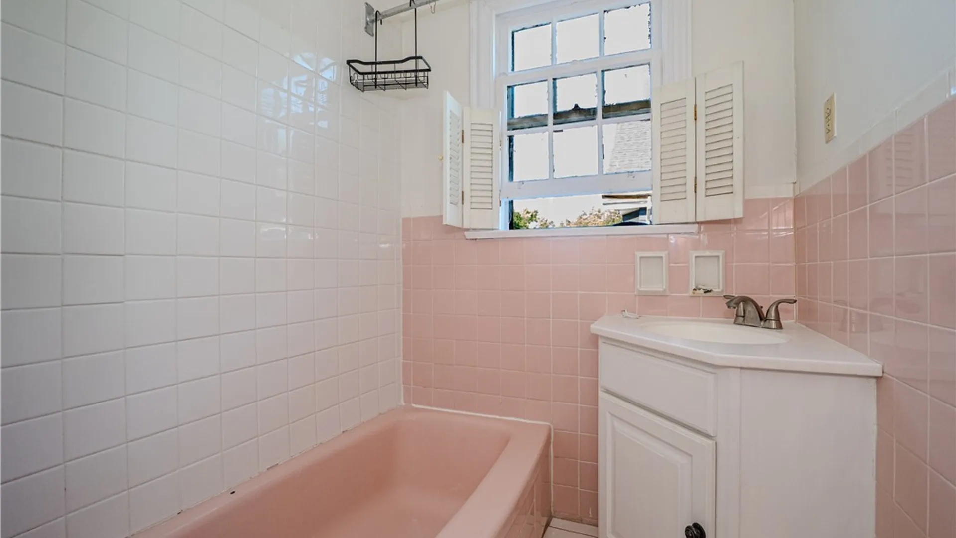 Property at 346 Woodward Avenue, Buffalo, NY 14214 29
