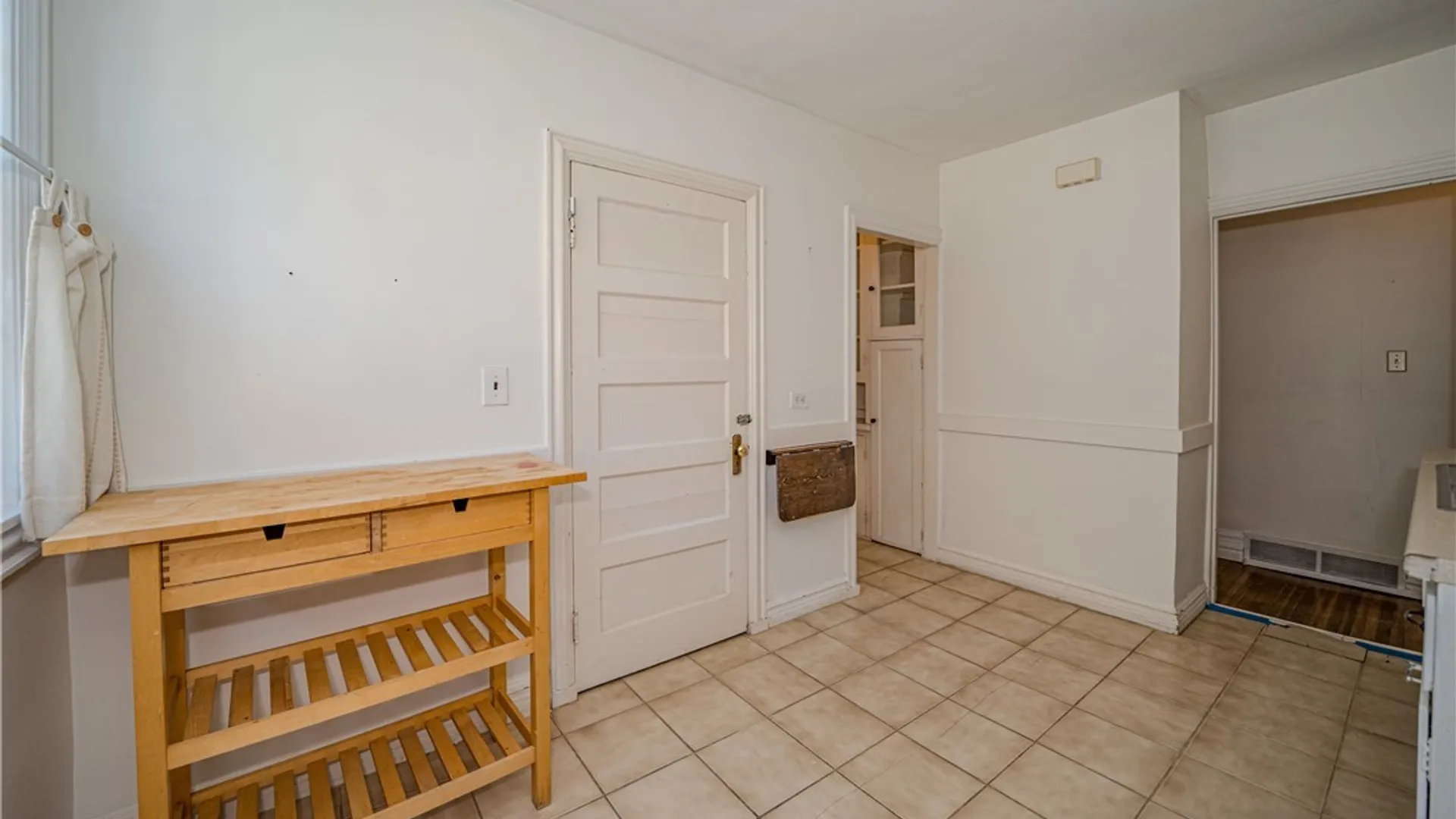 Property at 346 Woodward Avenue, Buffalo, NY 14214 34
