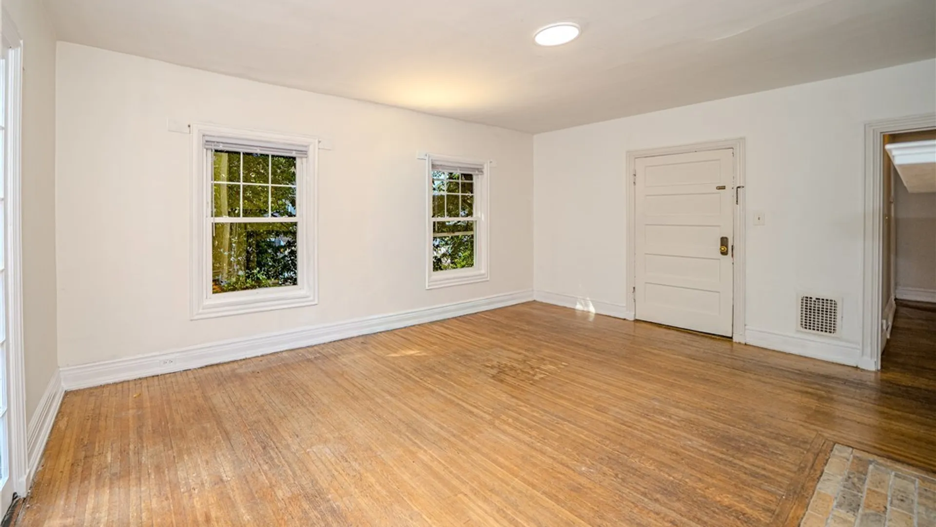 Property at 346 Woodward Avenue, Buffalo, NY 14214 38