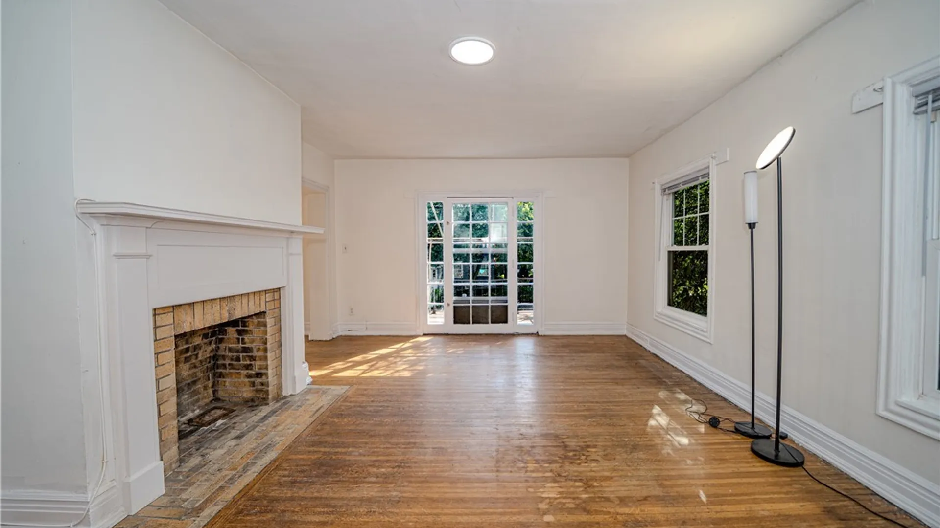 Property at 346 Woodward Avenue, Buffalo, NY 14214 43
