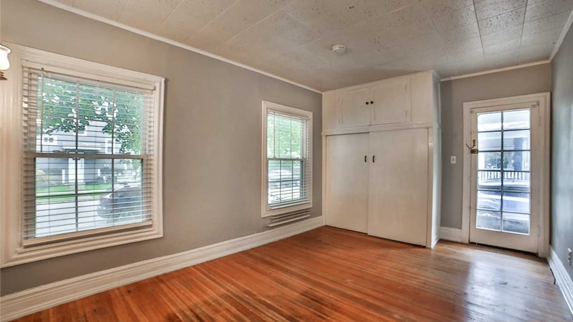 Property at 346 Woodward Avenue, Buffalo, NY 14214 21