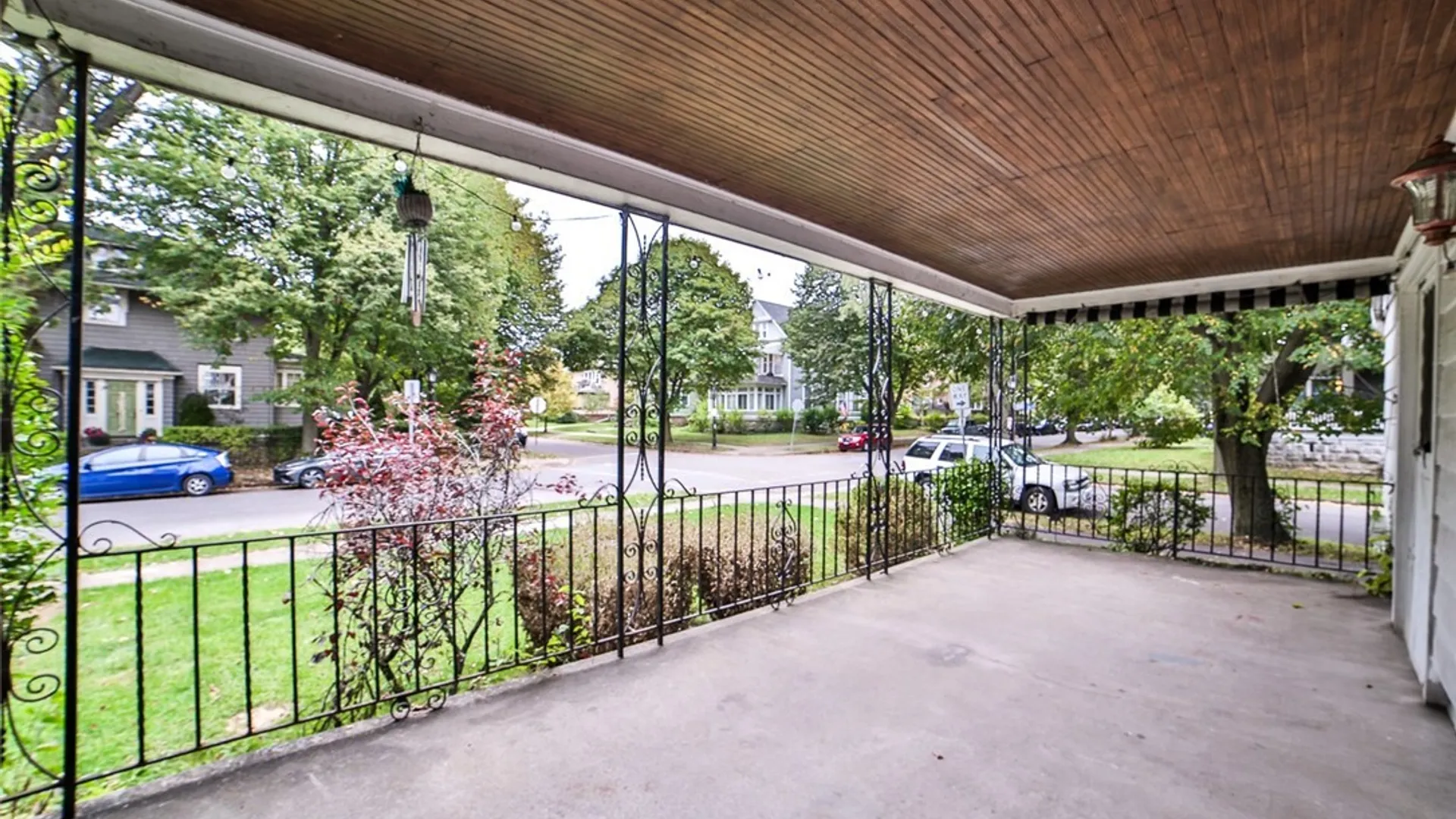 Property at 346 Woodward Avenue, Buffalo, NY 14214 23