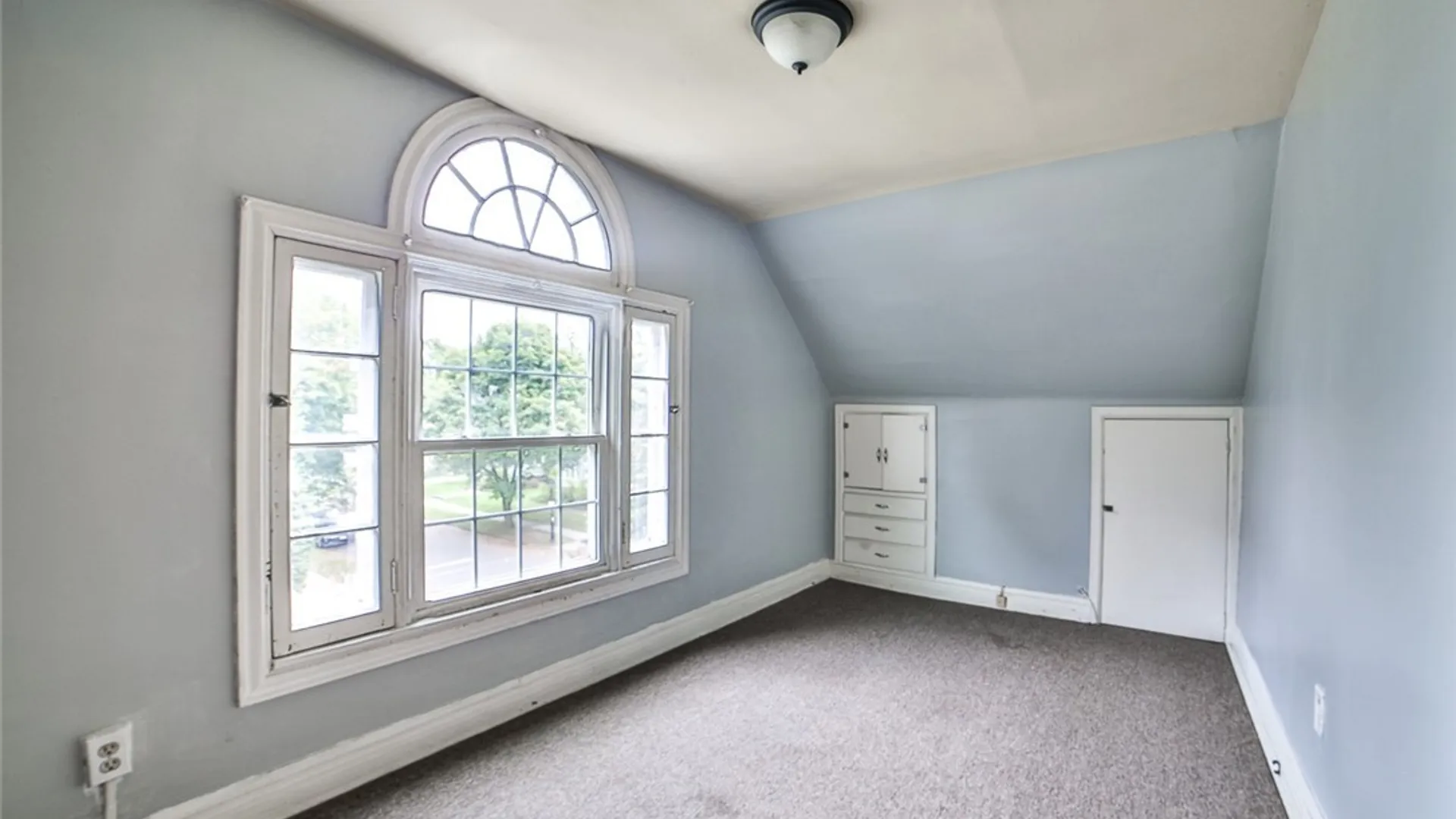 Property at 346 Woodward Avenue, Buffalo, NY 14214 44
