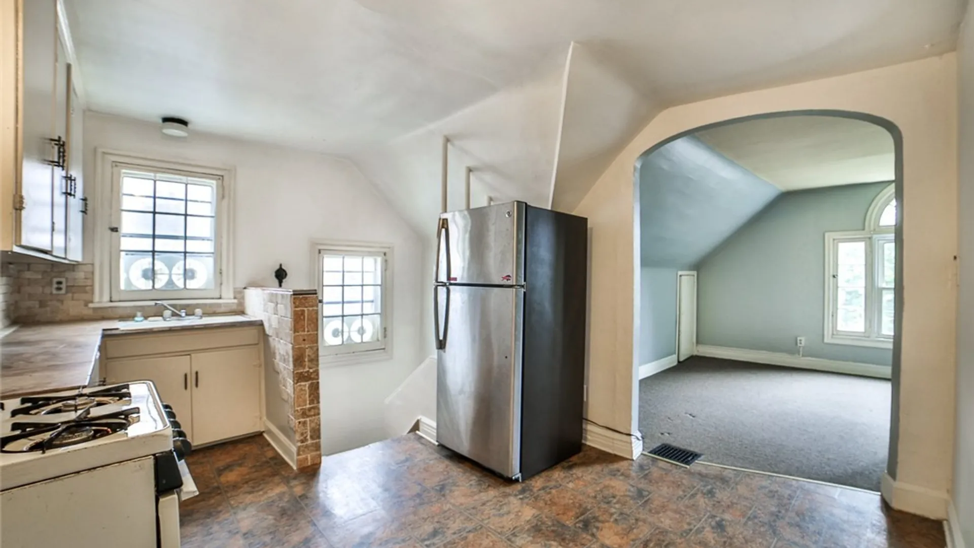 Property at 346 Woodward Avenue, Buffalo, NY 14214 45