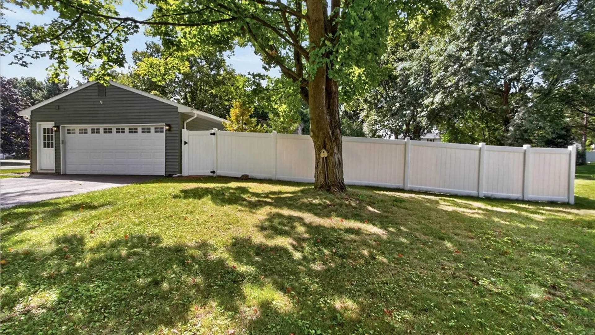 Property at 206 Huckleberry Road, Farmington, NY 14425 3