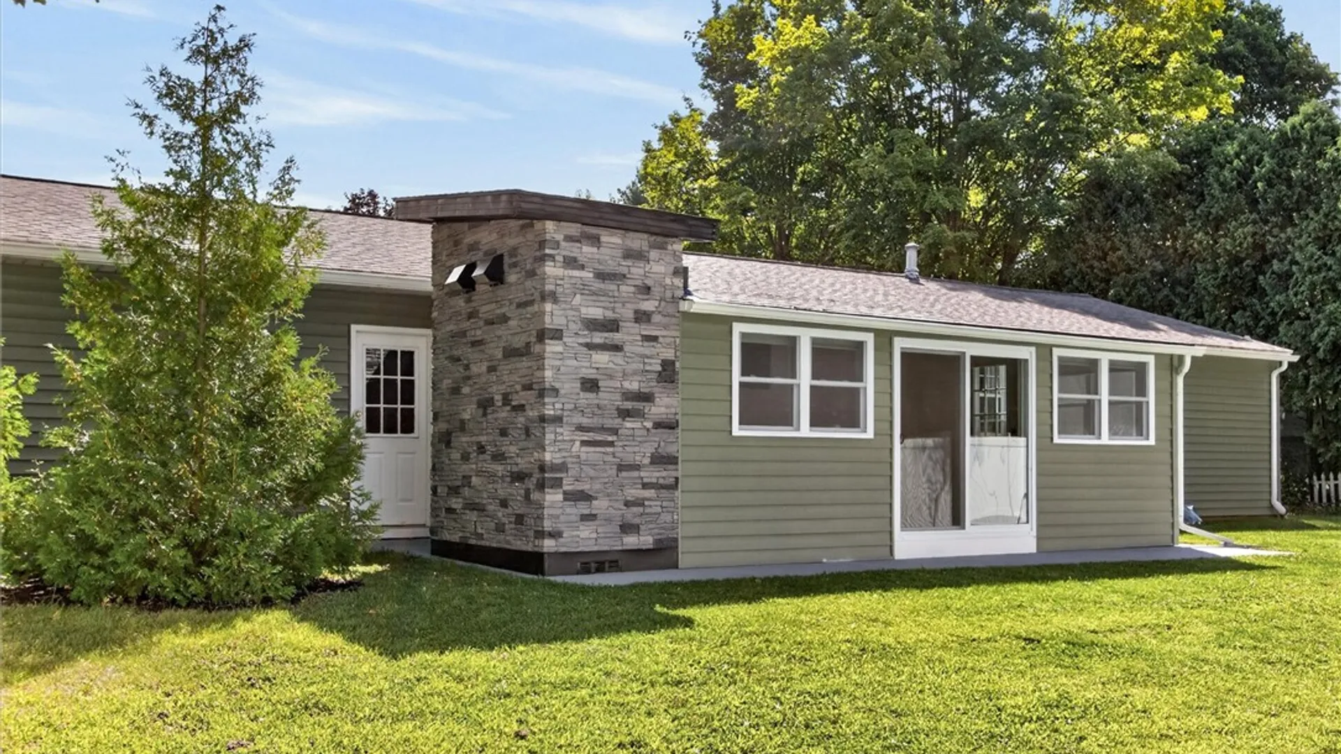 Property at 206 Huckleberry Road, Farmington, NY 14564 4
