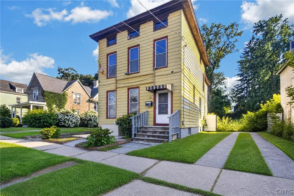 Property at 627 Plant st, Utica, NY 13502