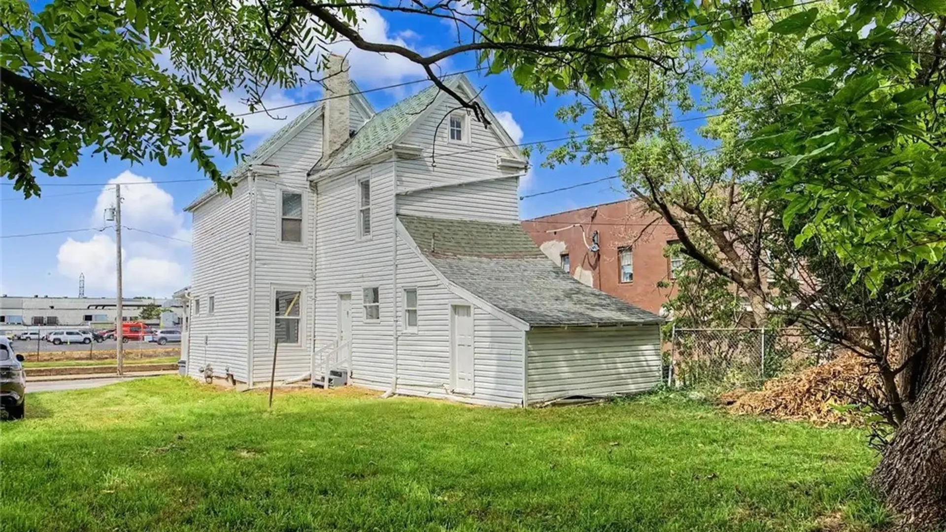 Property at 401 Military Road, Buffalo, NY 14207 12