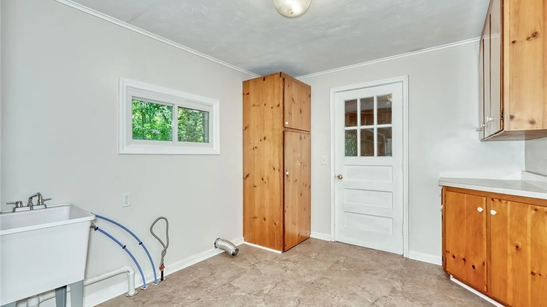 Property at 205 Van Voorhis Avenue, Irondequoit, NY 14617 20