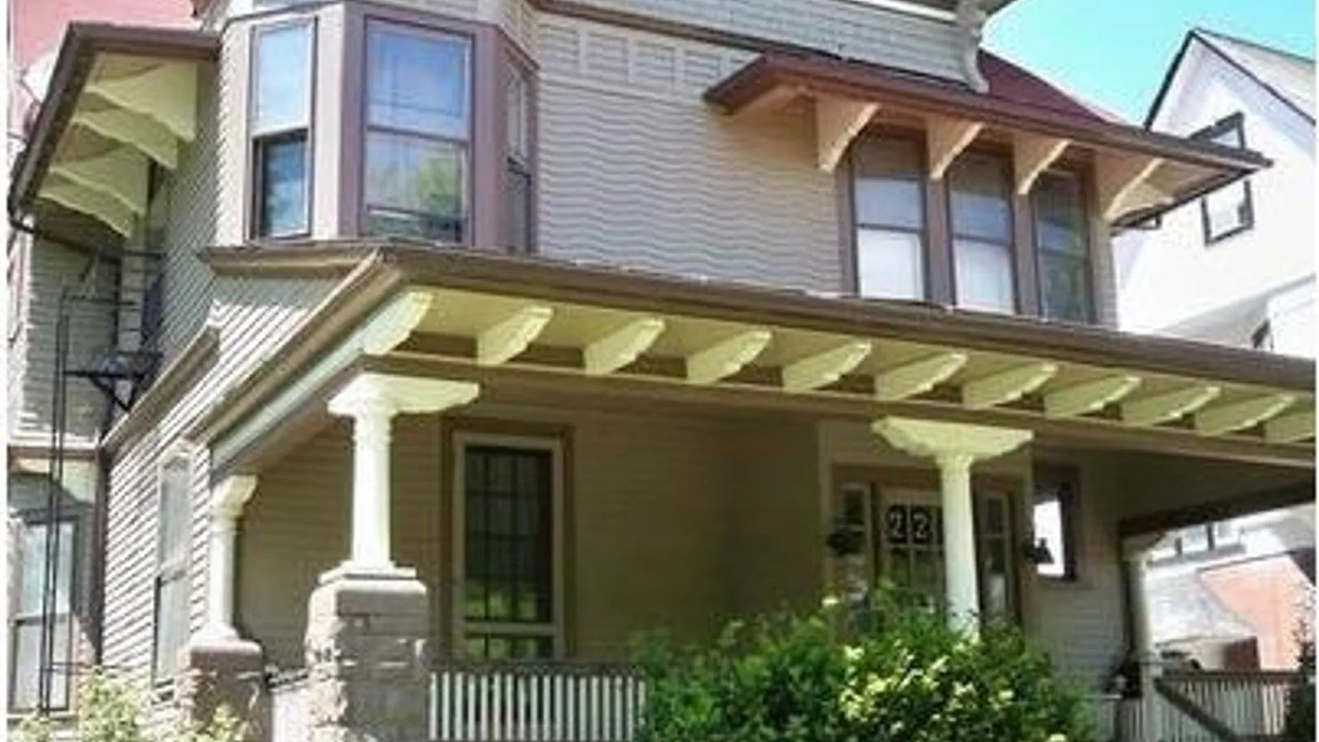 Property at 221 S Goodman Street, Rochester, NY 14607 15