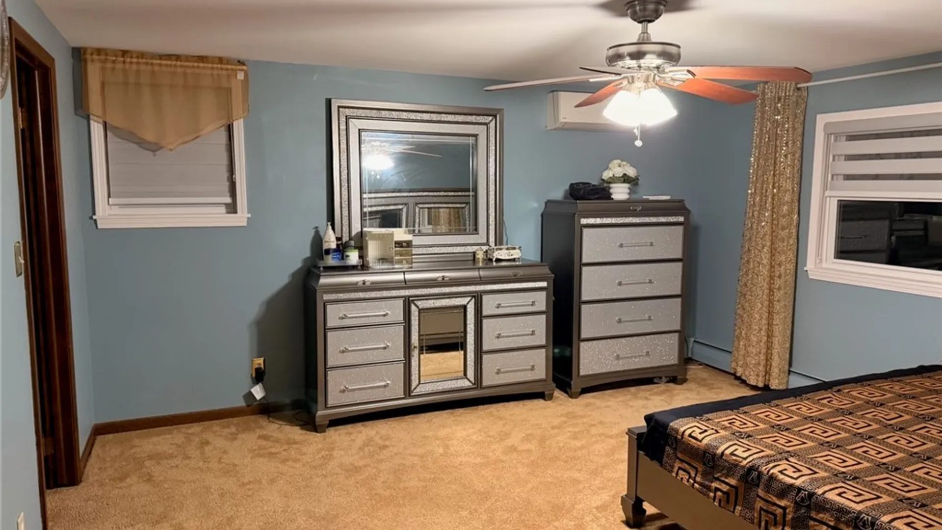 Property at 12 Brookedge Road, Cheektowaga, NY 14043 12