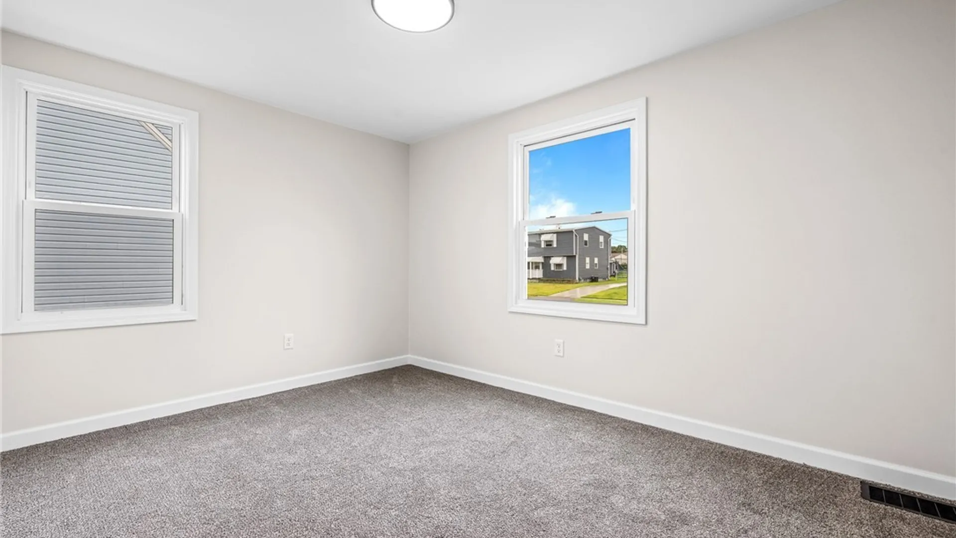 Property at 47 S Hedley Street, Cheektowaga, NY 14206 17