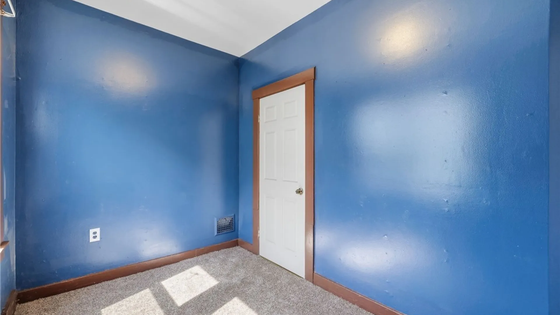 Property at 210 Kirby Avenue, Lackawanna, NY 14218 16
