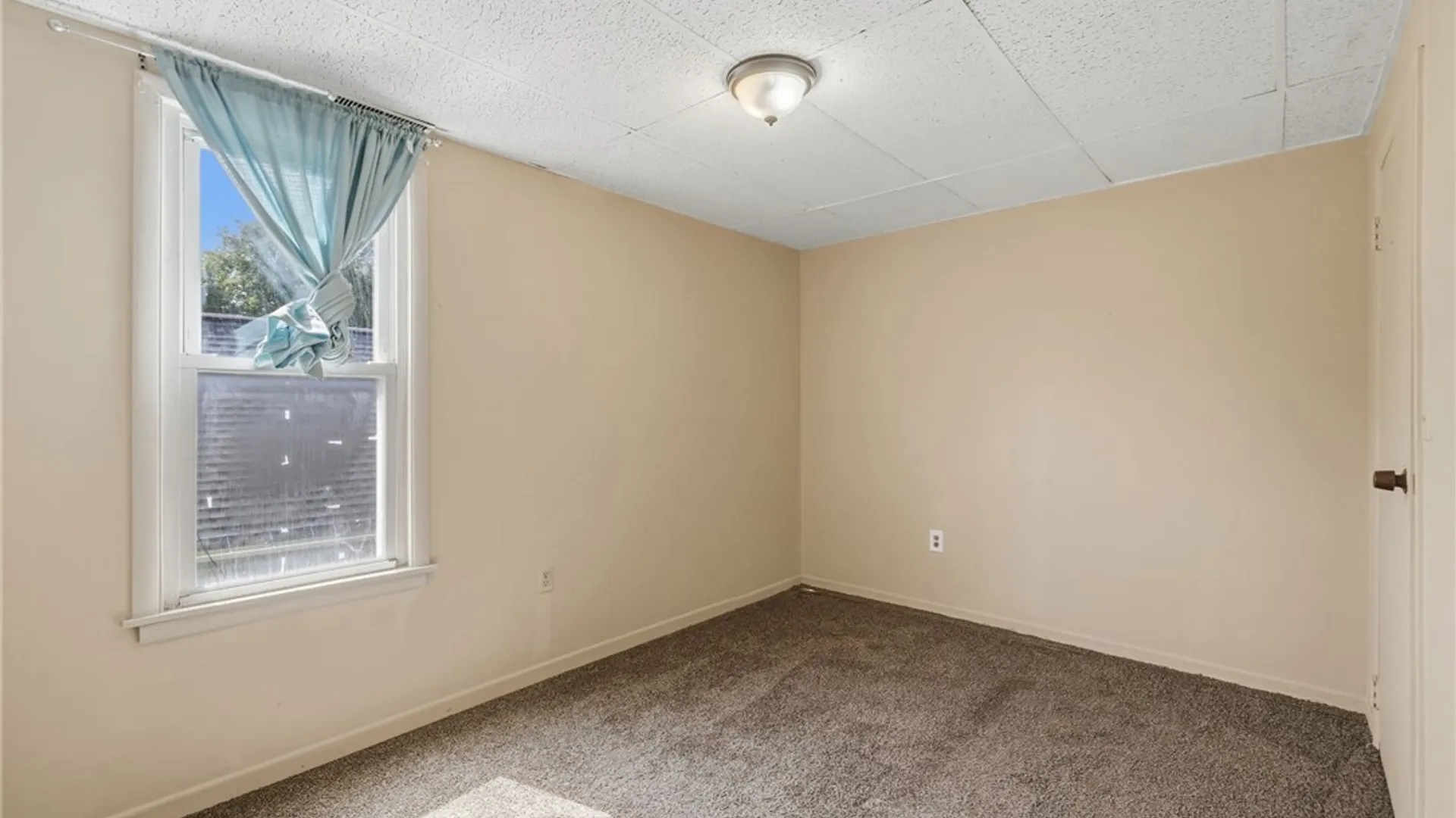 Property at 210 Kirby Avenue, Lackawanna, NY 14218 35