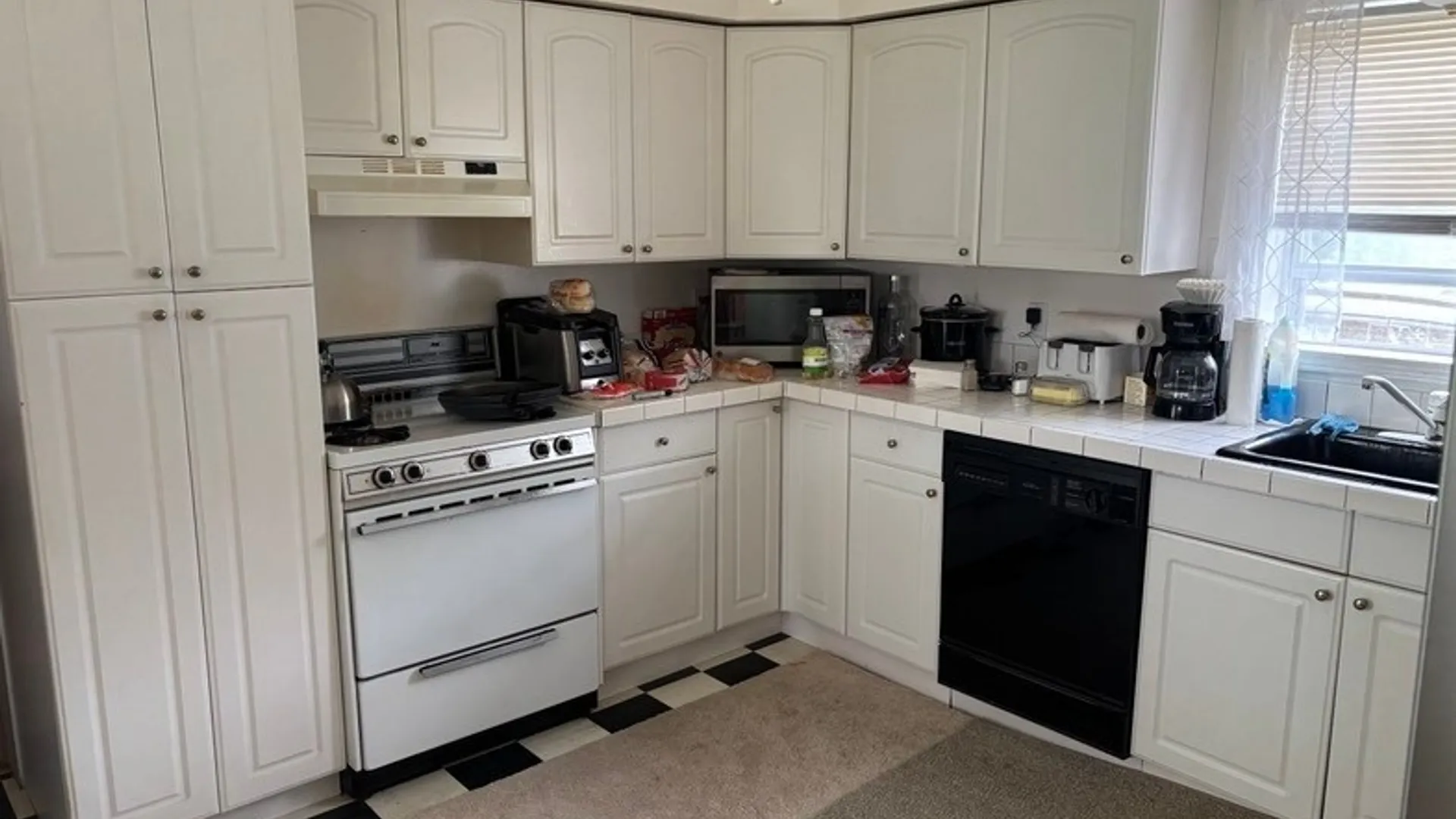 Property at 78 Center Street, Lackawanna, NY 14218 28