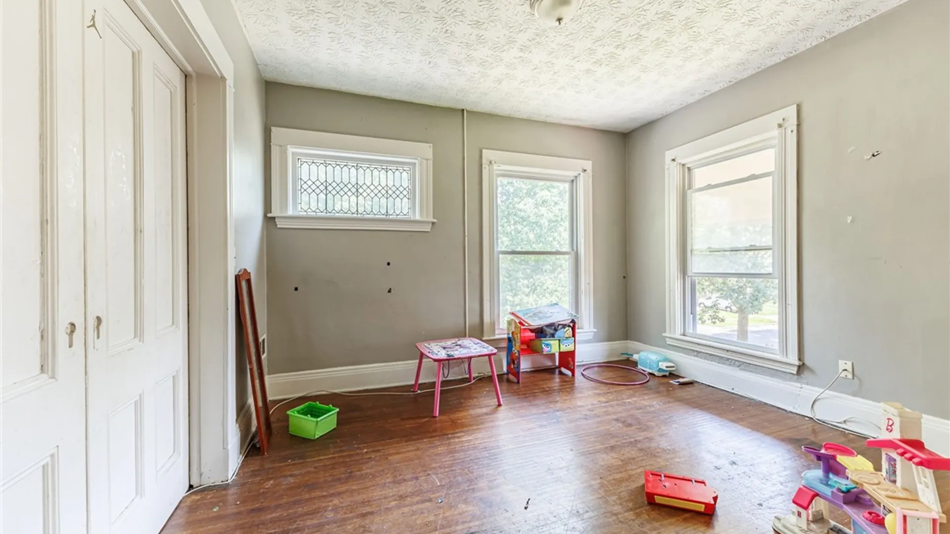 Property at 33 Kenwood Avenue, Rochester, NY 14611 9