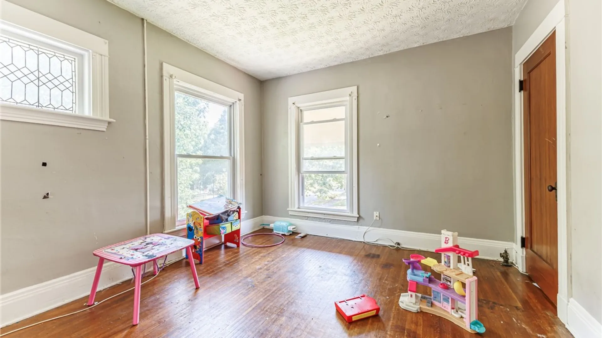 Property at 33 Kenwood Avenue, Rochester, NY 14611 10
