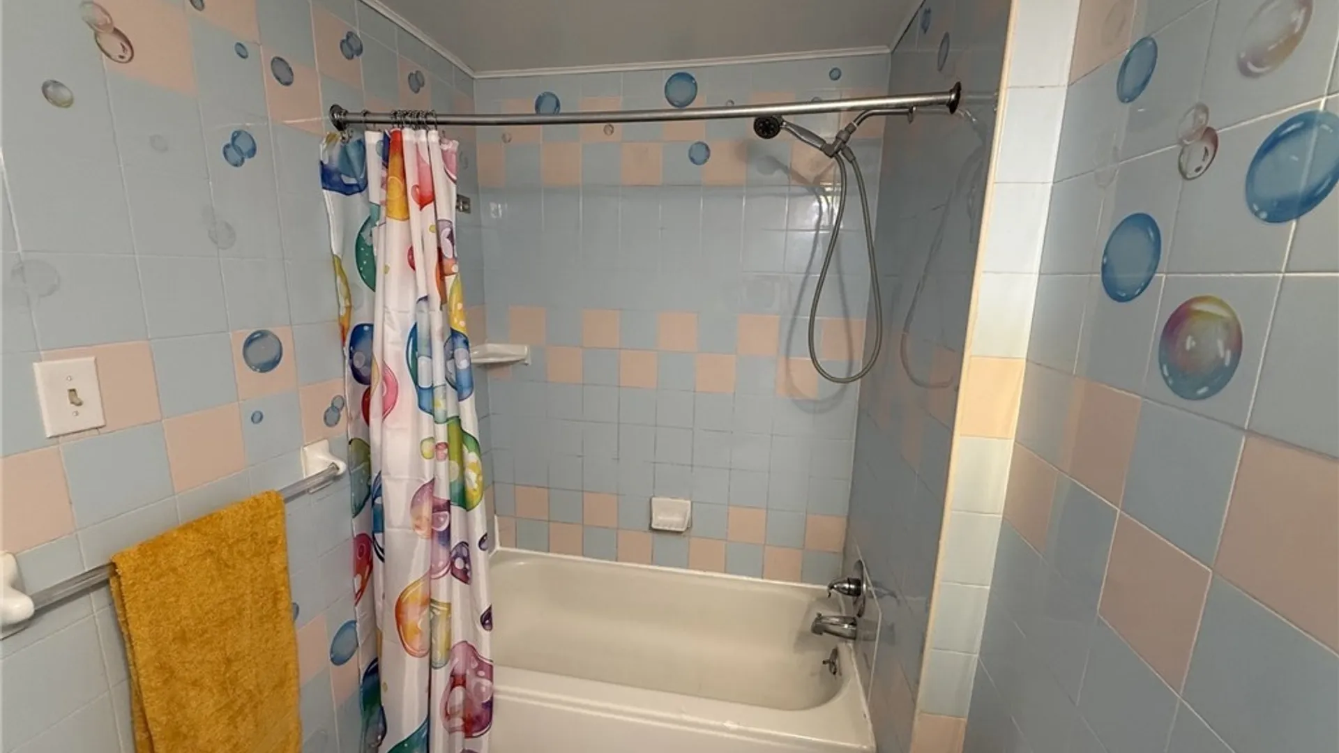 Property at 424 Lasalle Avenue, Buffalo, NY 14215 21