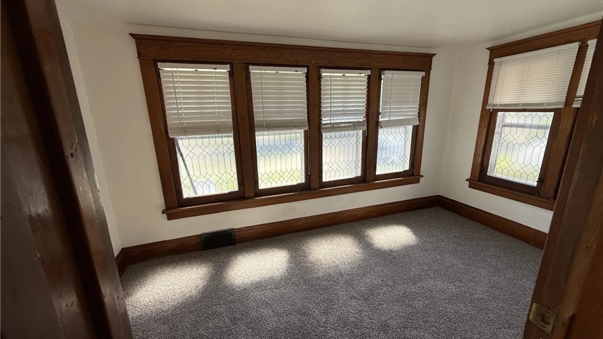 Property at 424 Lasalle Avenue, Buffalo, NY 14215 11