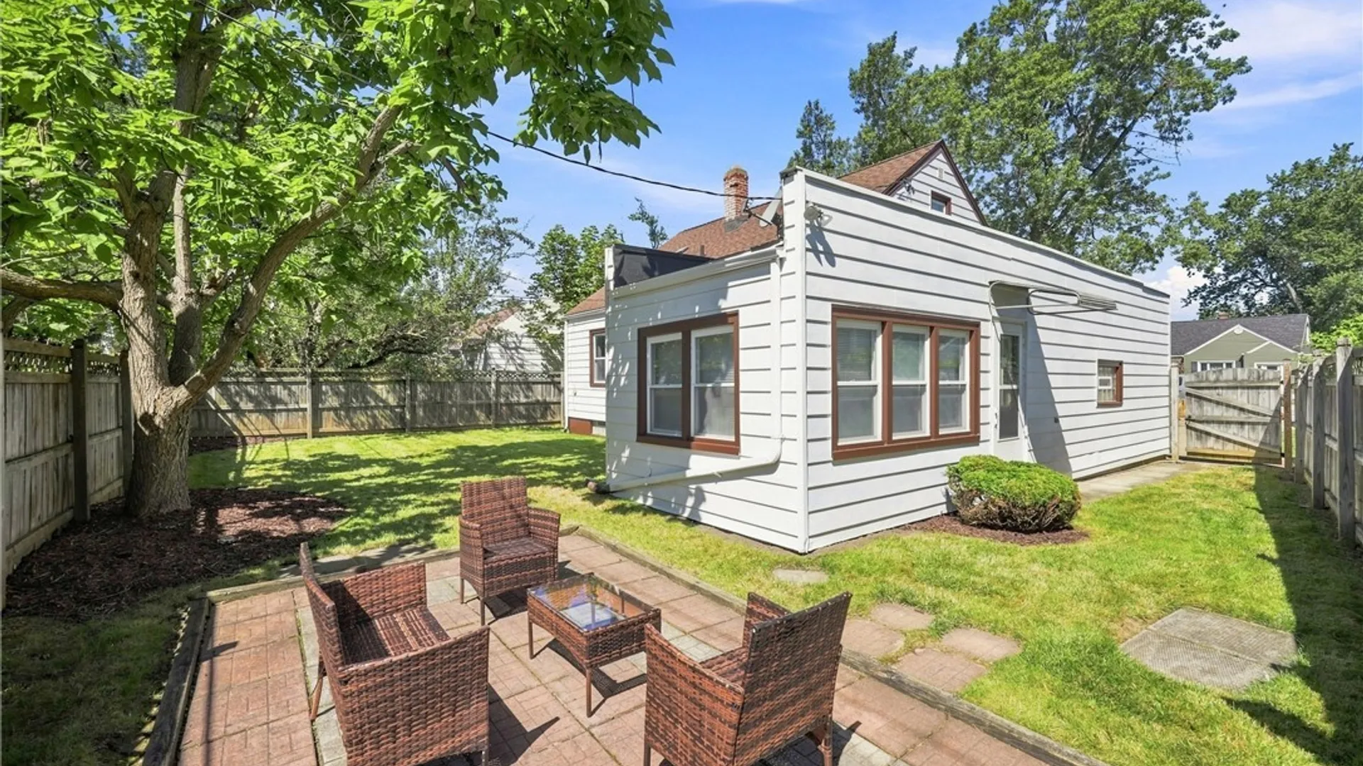 Property at 17 Campwood Court, Cheektowaga, NY 14215 39