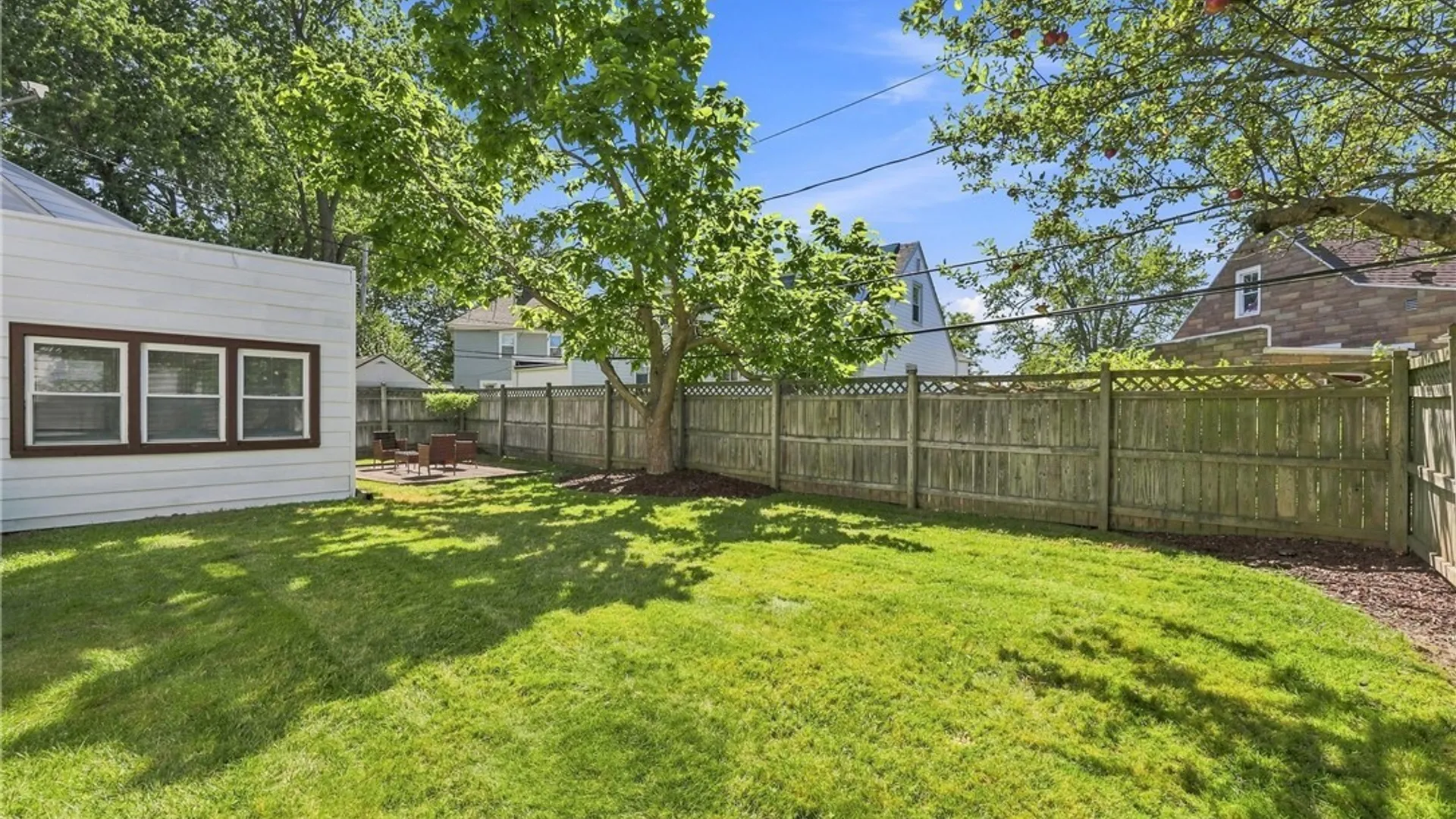 Property at 17 Campwood Court, Cheektowaga, NY 14215 40