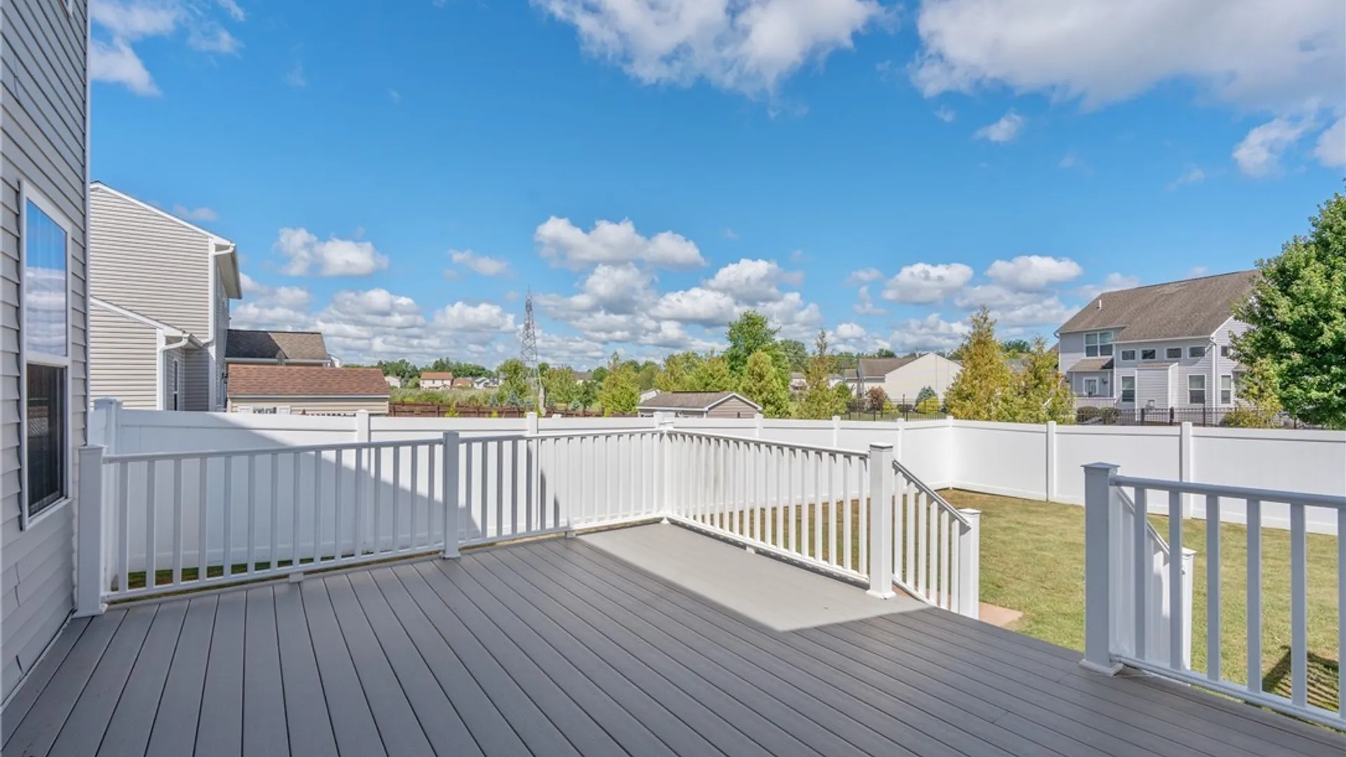 Property at 8710 Pizzuto Drive, Cicero, NY 13039 27